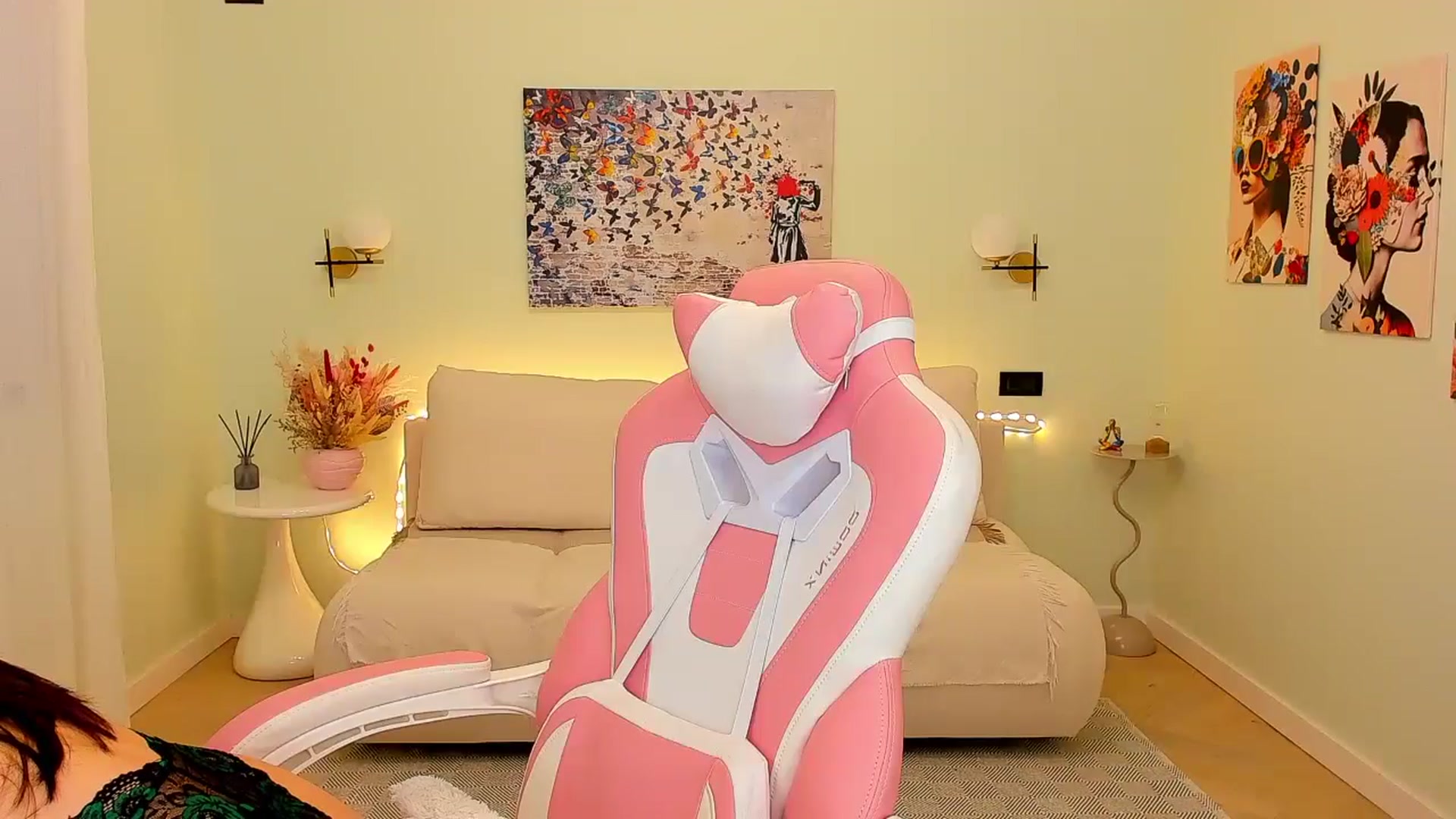 Gallery image thumbnail from Sinner_Angel's myfreecams stream on, 03/13/2026, 09:11 image 15 of 20