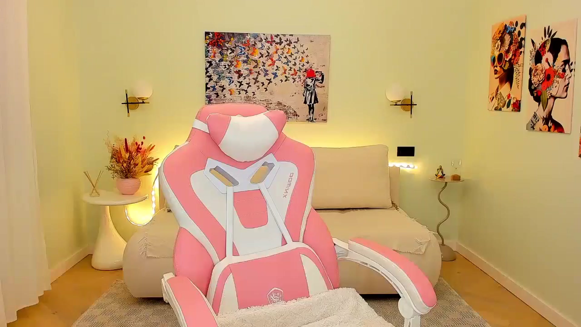 Gallery image thumbnail from Sinner_Angel's myfreecams stream on, 04/09/2026, 08:31 image 1 of 20