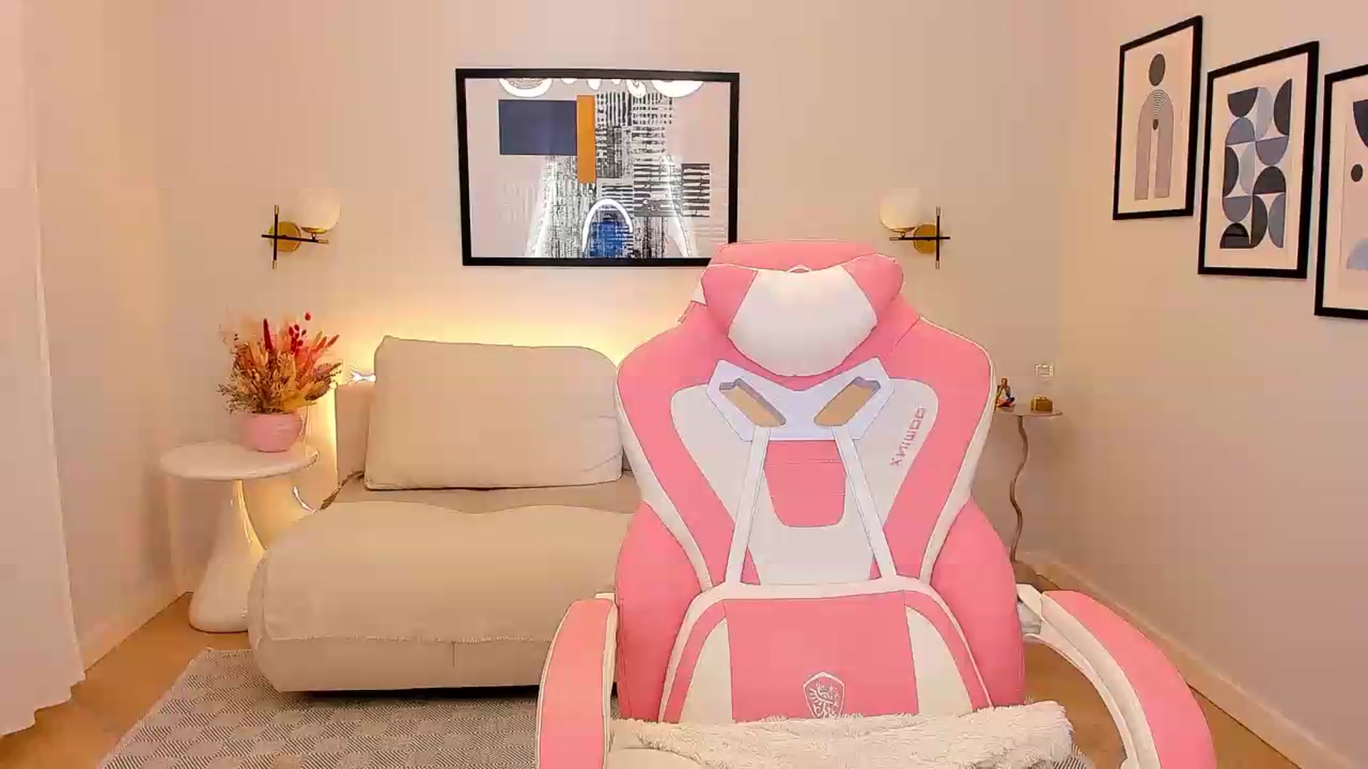 Gallery image thumbnail from Sinner_Angel's myfreecams stream on, 05/26/2026, 08:27 image 4 of 20