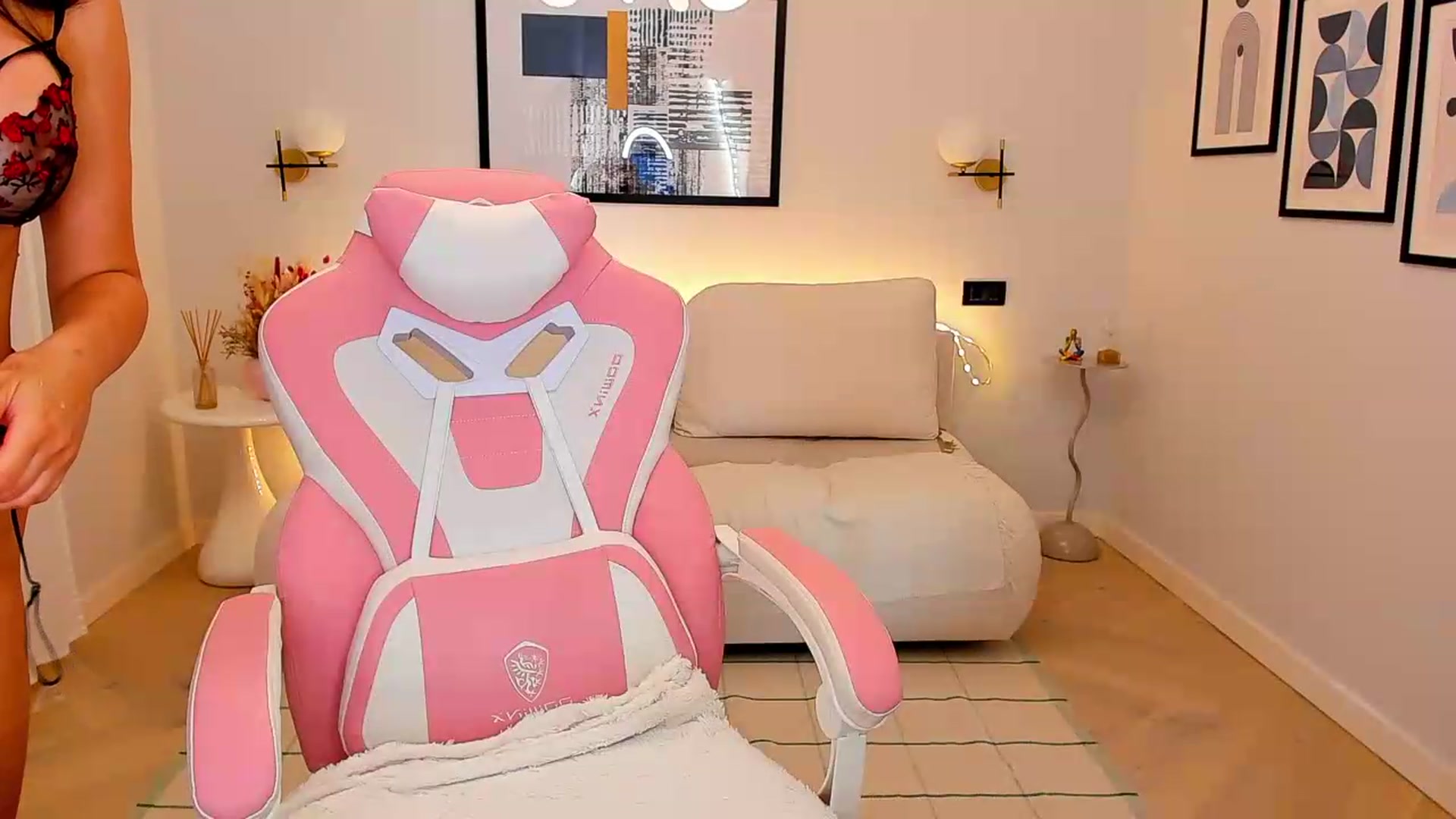 Gallery image thumbnail from Sinner_Angel's myfreecams stream on, 07/18/2026, 07:29 image 18 of 20