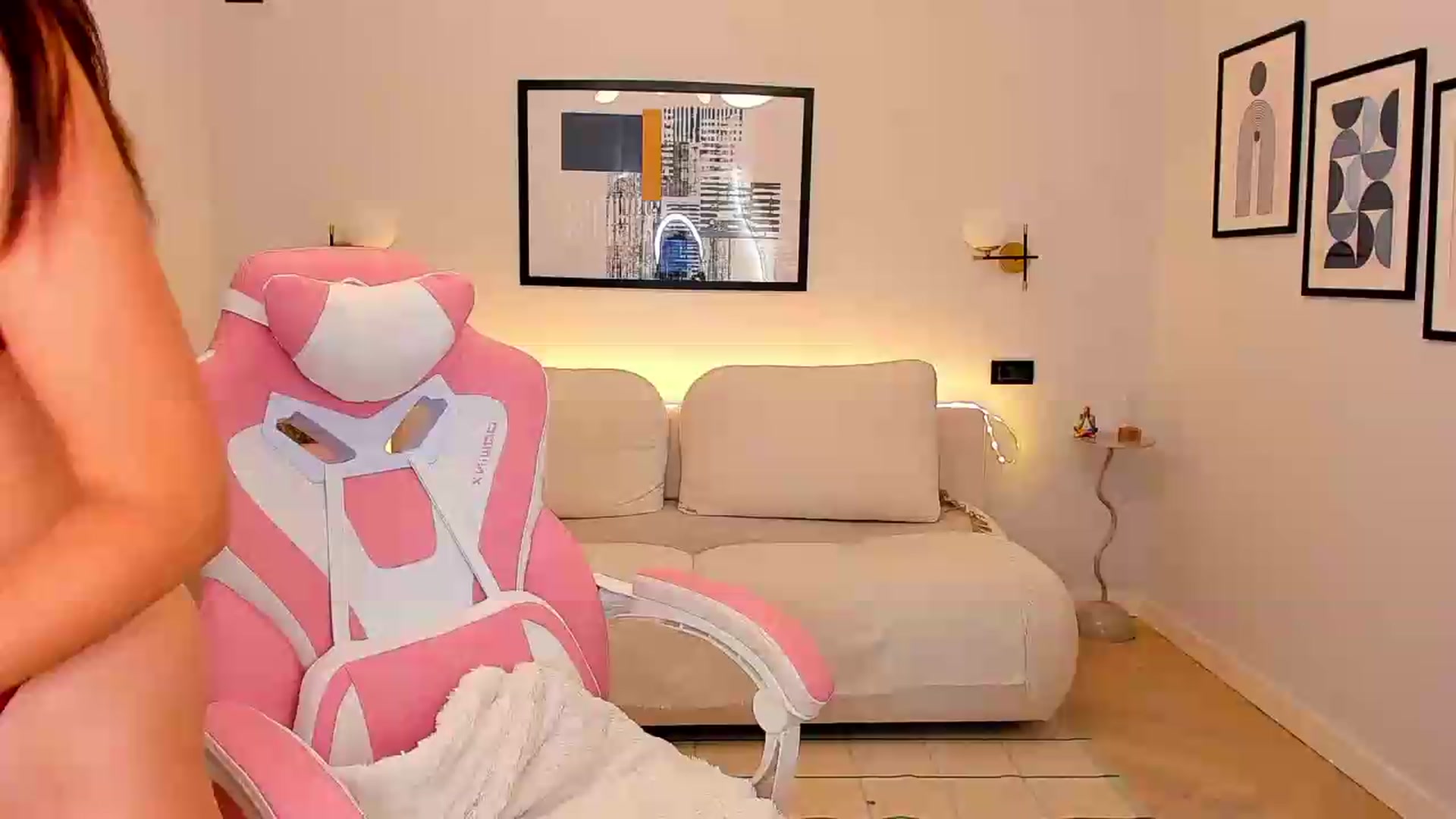 Gallery image thumbnail from Sinner_Angel's myfreecams stream on, 08/11/2026, 11:08 image 1 of 20