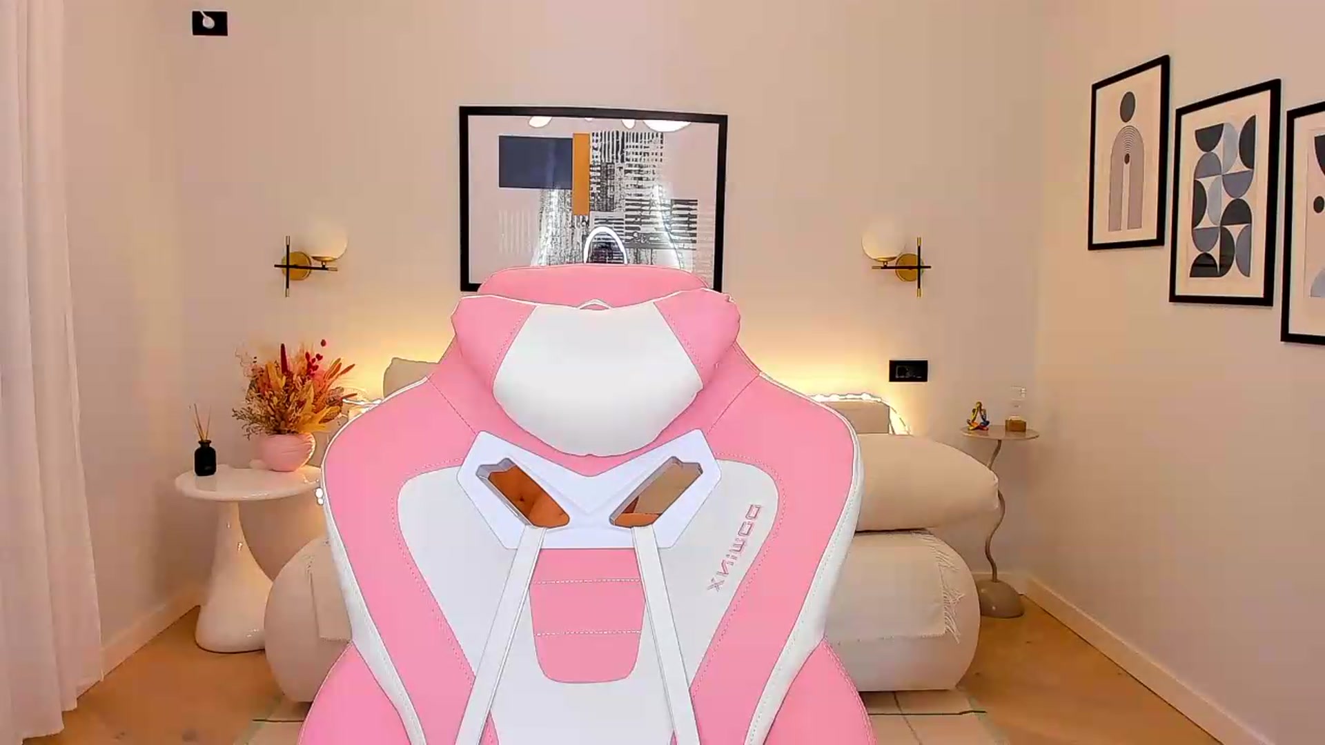 Gallery image thumbnail from Sinner_Angel's myfreecams stream on, 08/21/2026, 09:02 image 5 of 20