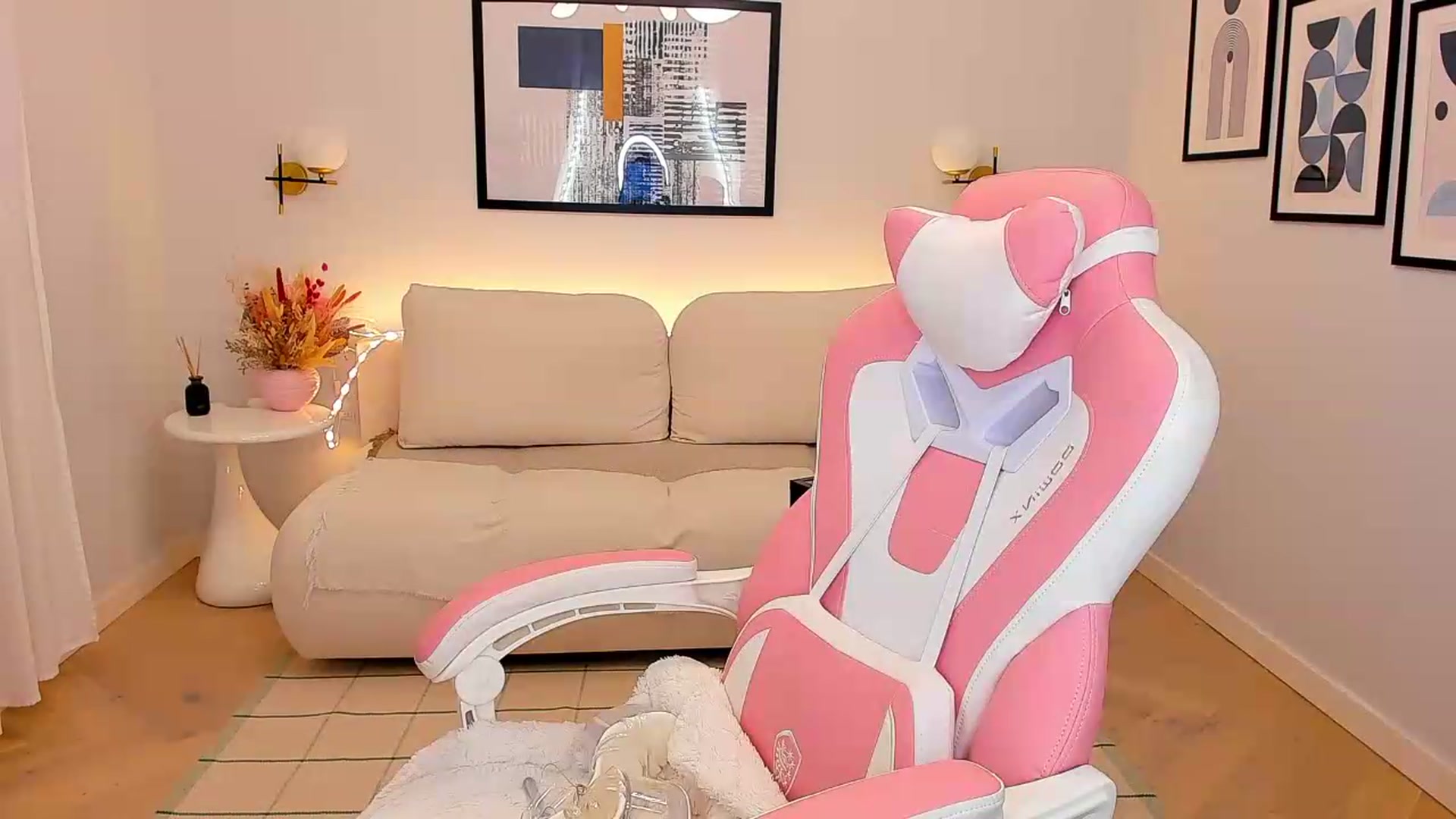 Gallery image thumbnail from Sinner_Angel's myfreecams stream on, 08/25/2026, 06:55 image 19 of 20