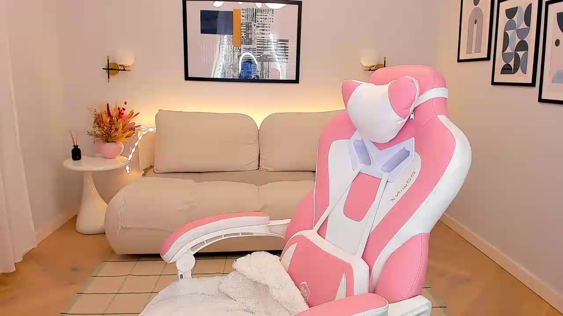 Gallery image thumbnail from Sinner_Angel's myfreecams stream on, 08/25/2026, 06:55 image 18 of 20
