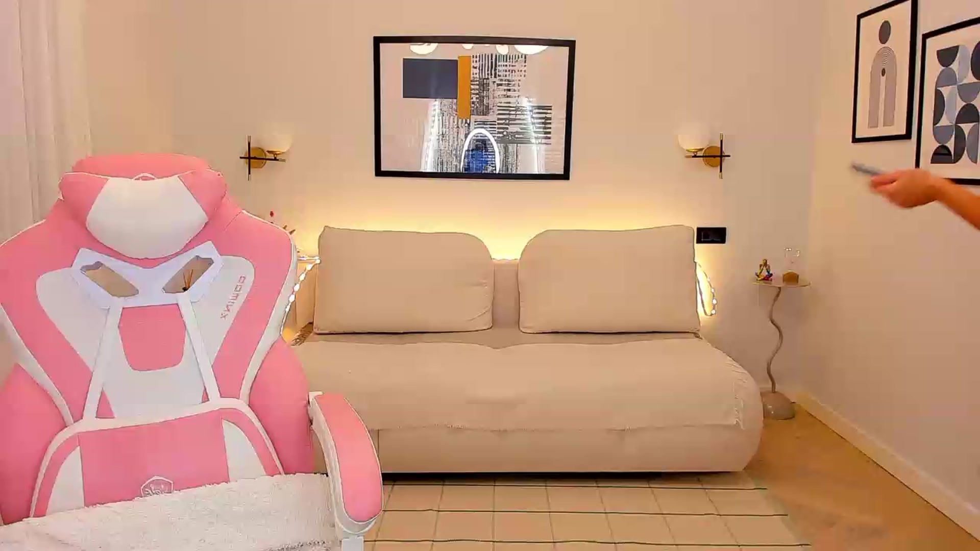 Gallery image thumbnail from Sinner_Angel's myfreecams stream on, 08/27/2026, 07:41 image 9 of 20