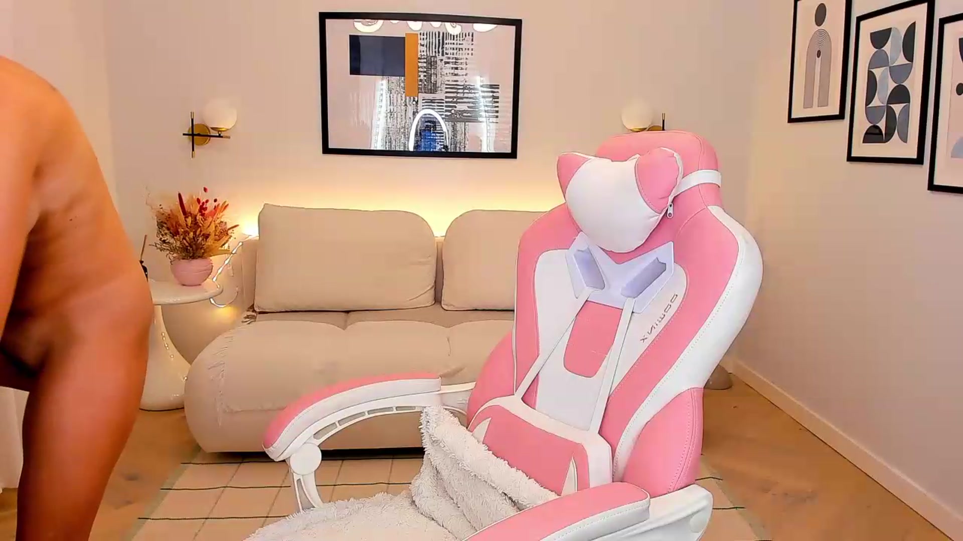 Gallery image thumbnail from Sinner_Angel's myfreecams stream on, 09/11/2026, 07:28 image 2 of 20
