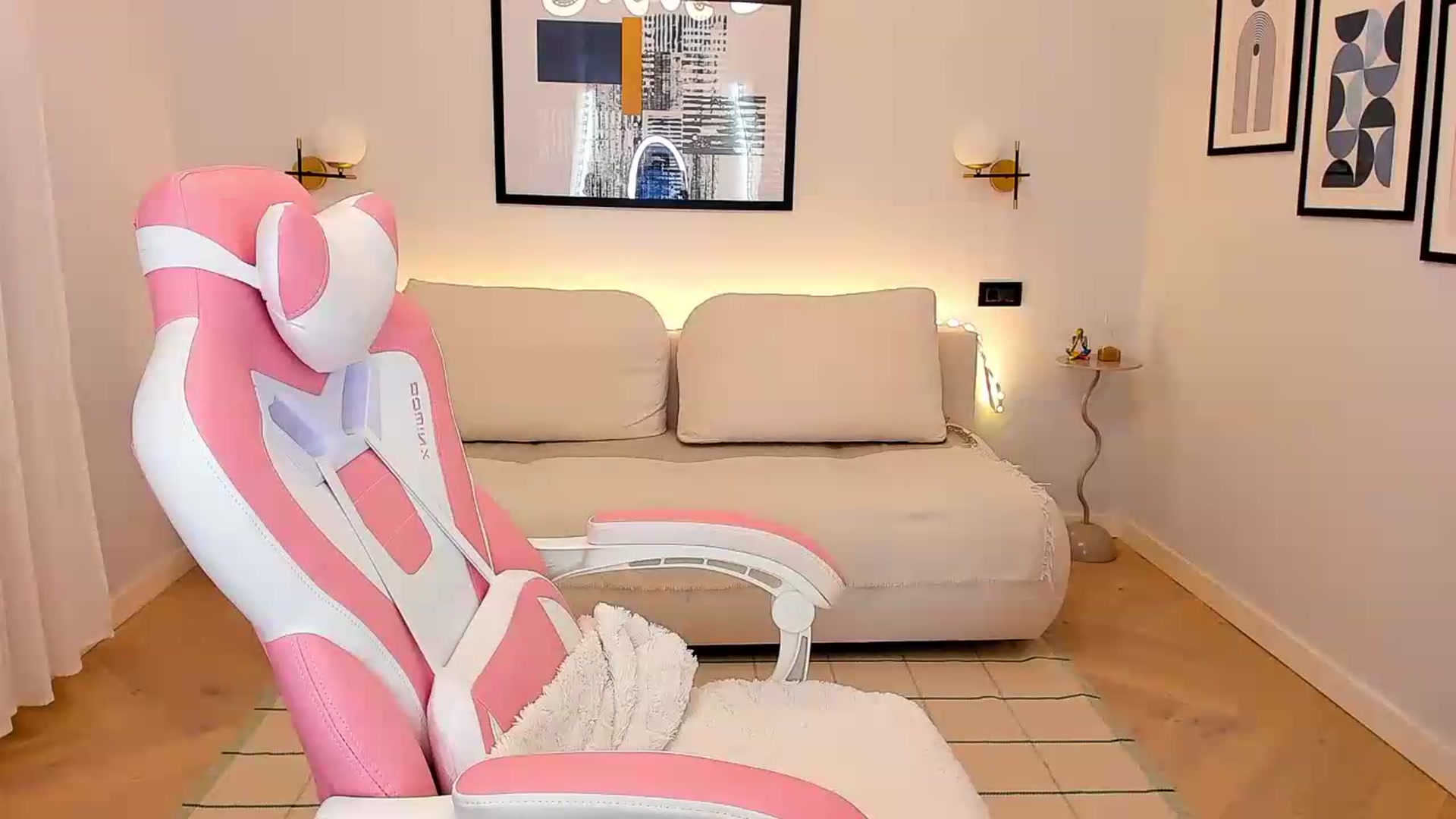 Gallery image thumbnail from Sinner_Angel's myfreecams stream on, 09/11/2026, 10:23 image 15 of 20