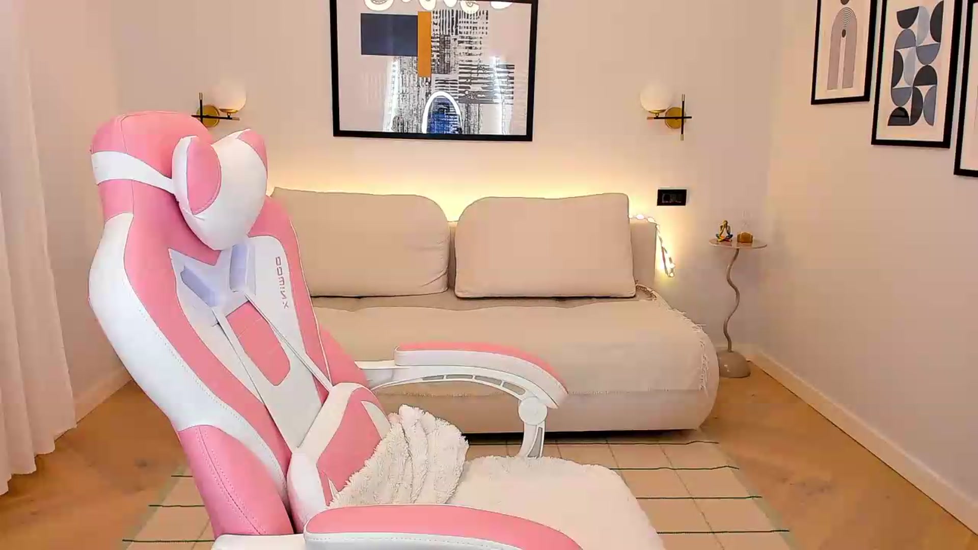 Gallery image thumbnail from Sinner_Angel's myfreecams stream on, 09/11/2026, 10:23 image 16 of 20