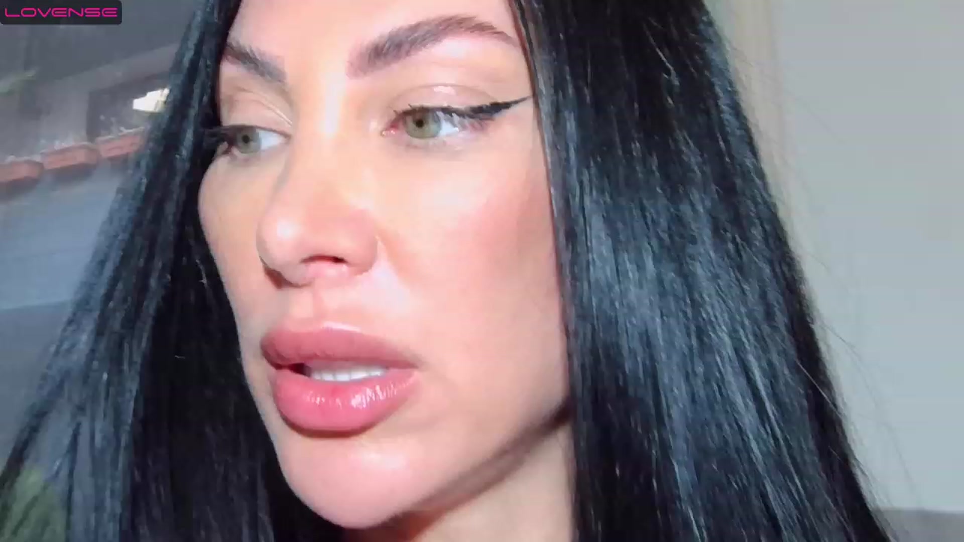 Gallery image thumbnail from Sinnergirl69's myfreecams stream on, 12/22/2022, 12:21 image 9 of 20