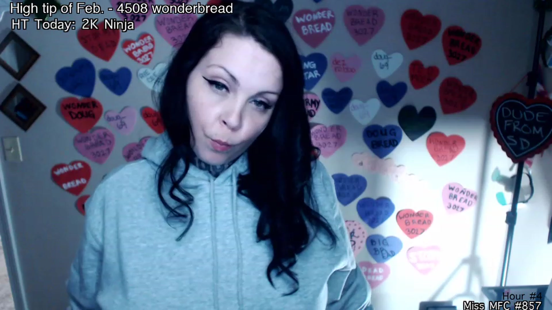 Gallery image thumbnail from Sinomin's myfreecams stream on, 02/17/2023, 09:42 image 9 of 20