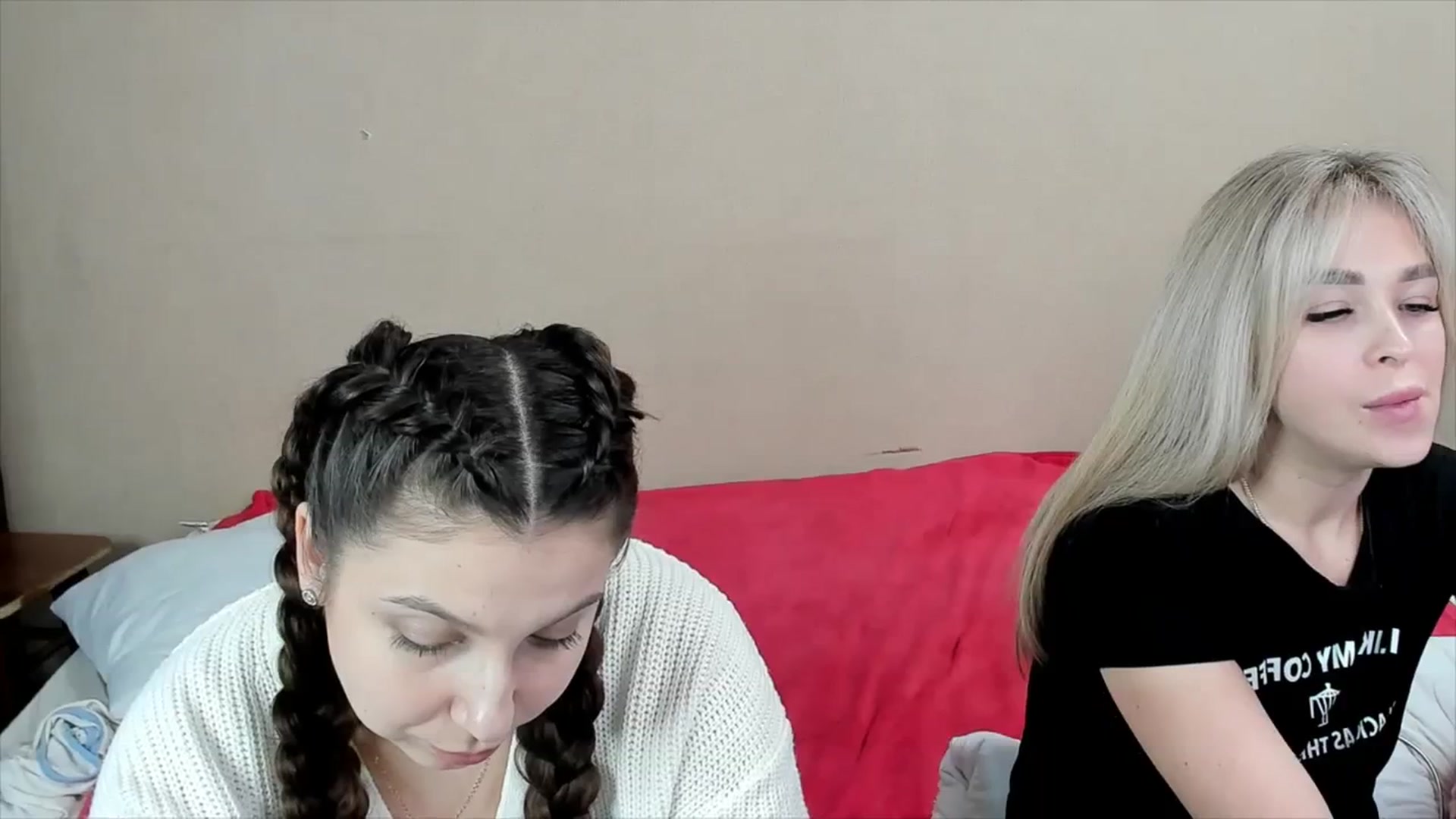 Gallery image thumbnail from SinthiaMars's myfreecams stream on, 02/14/2024, 10:41 image 13 of 20