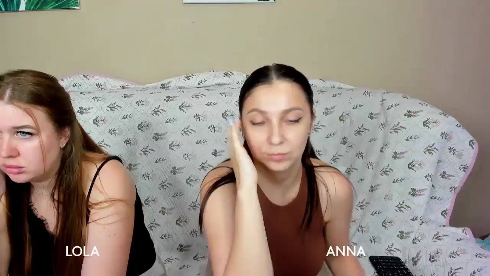 Gallery image thumbnail from SinthiaMars's myfreecams stream on, 06/09/2025, 11:15 image 2 of 20