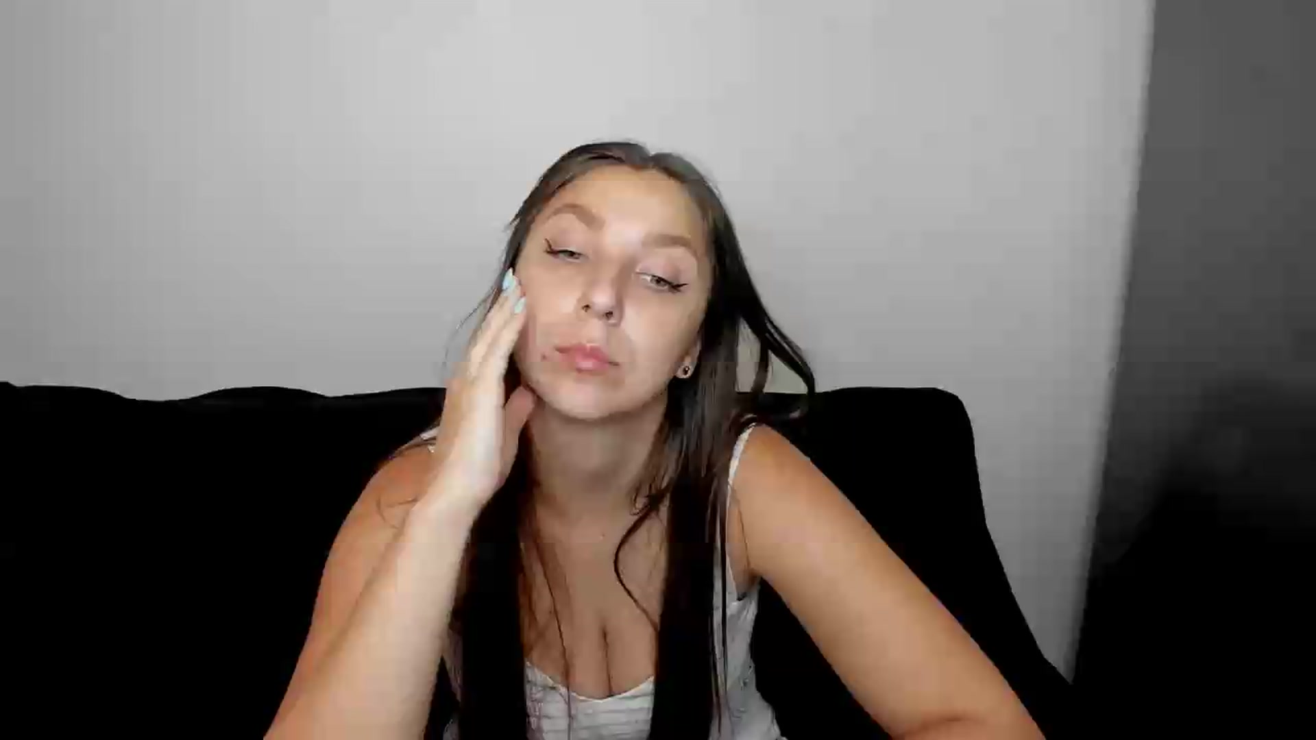 Gallery image thumbnail from SinthiaMars's myfreecams stream on, 08/11/2026, 12:25 image 18 of 20