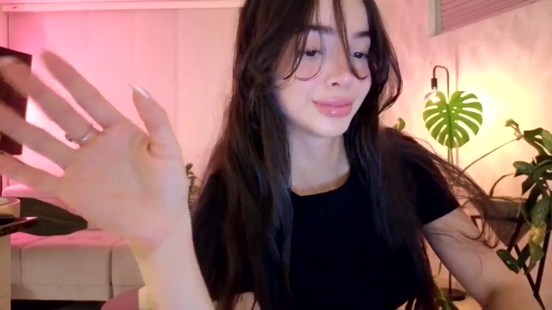 Gallery image thumbnail from SinyMoore's myfreecams stream on, 08/06/2025, 02:53 image 17 of 20