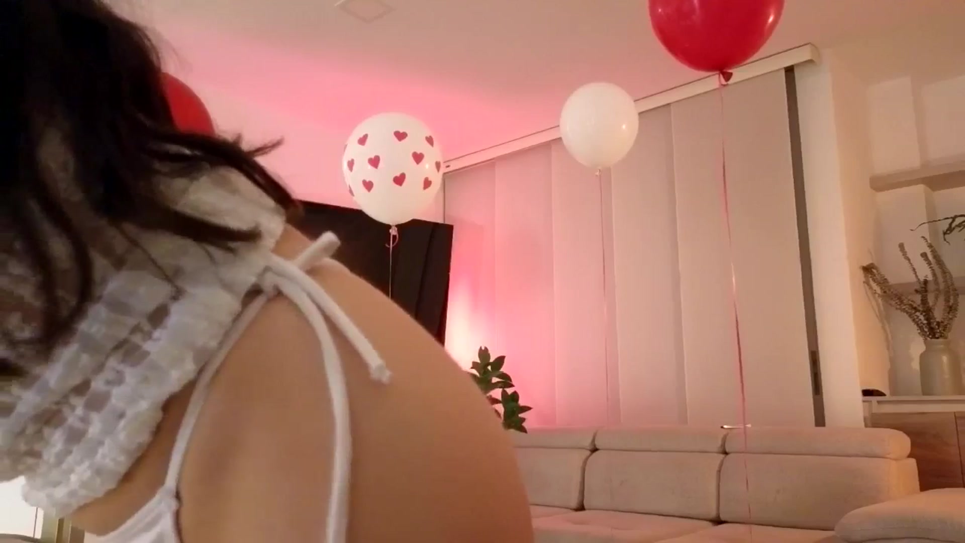 Gallery image thumbnail from SinyMoore's myfreecams stream on, 08/11/2025, 03:31 image 13 of 20