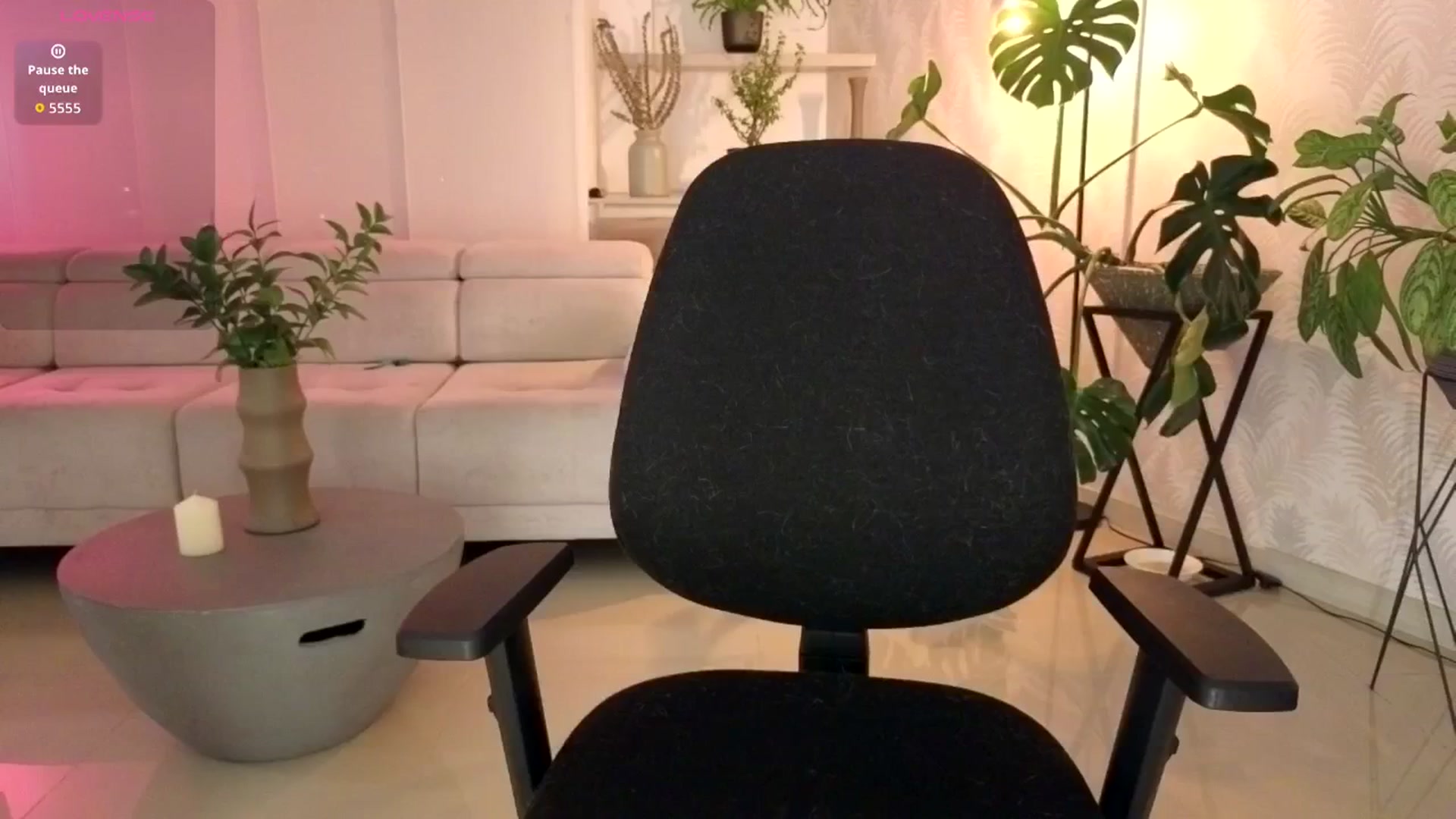 Gallery image thumbnail from SinyMoore's myfreecams stream on, 08/31/2025, 02:31 image 18 of 20