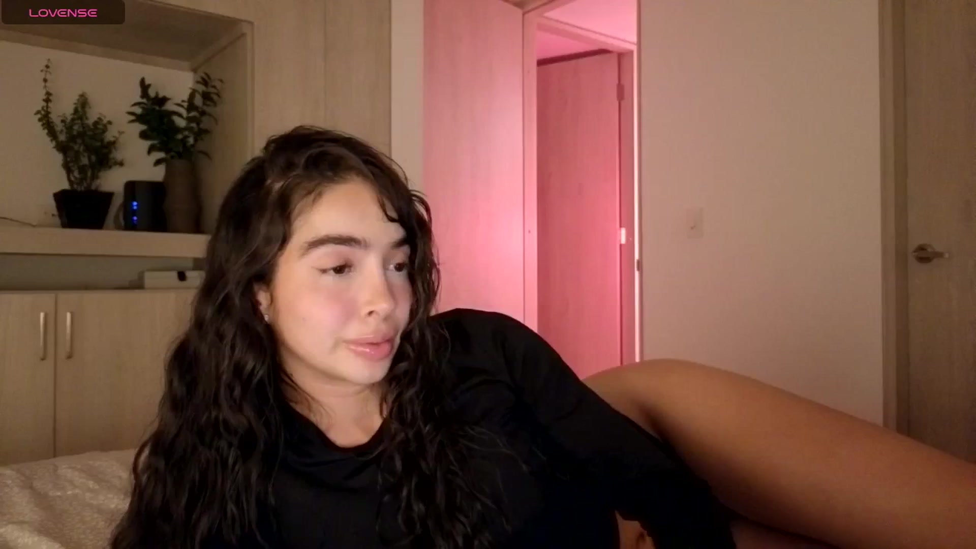 Gallery image thumbnail from SinyMoore's myfreecams stream on, 09/09/2025, 02:01 image 20 of 20