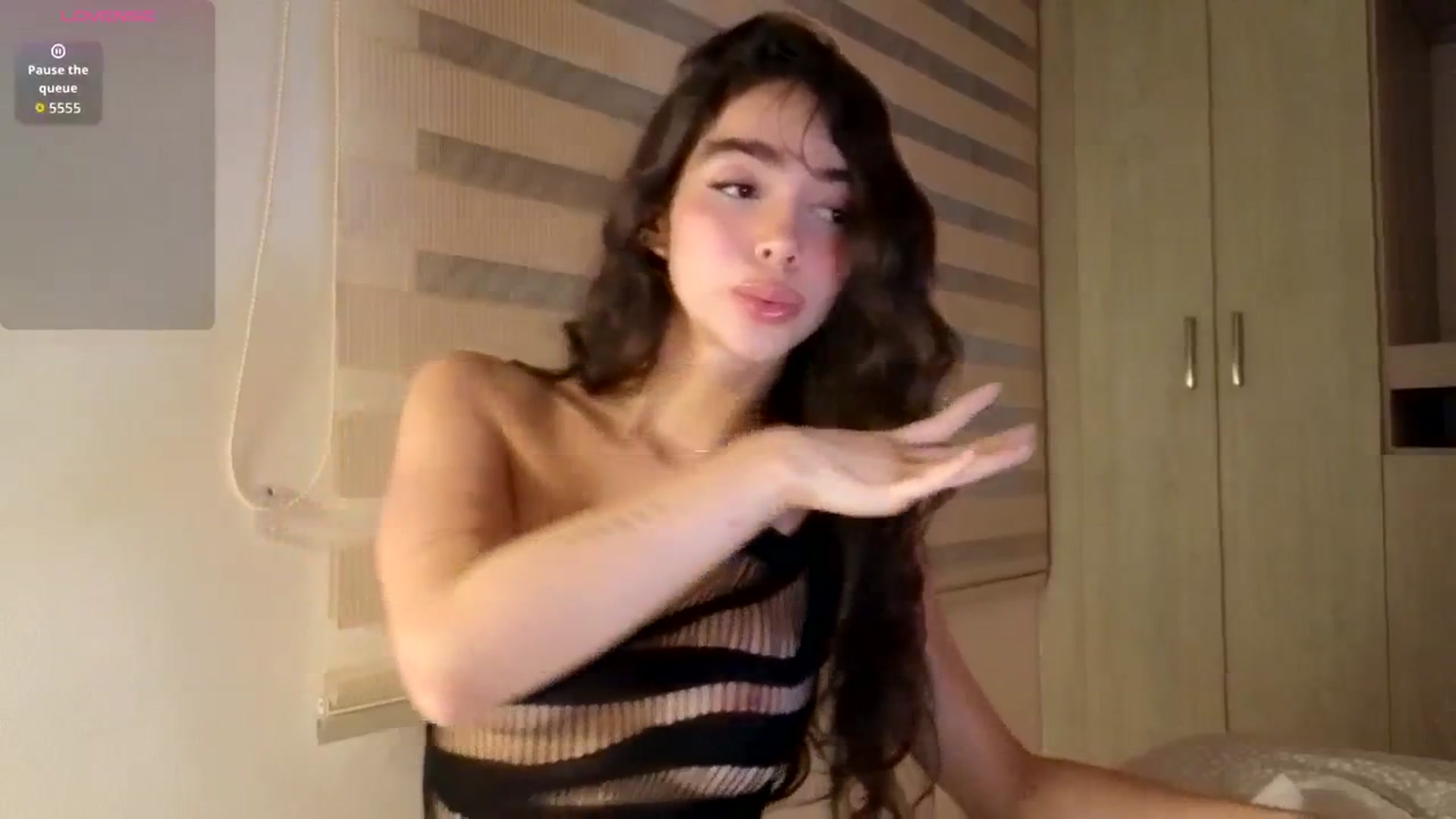Gallery image thumbnail from SinyMoore's myfreecams stream on, 10/20/2025, 23:40 image 19 of 20