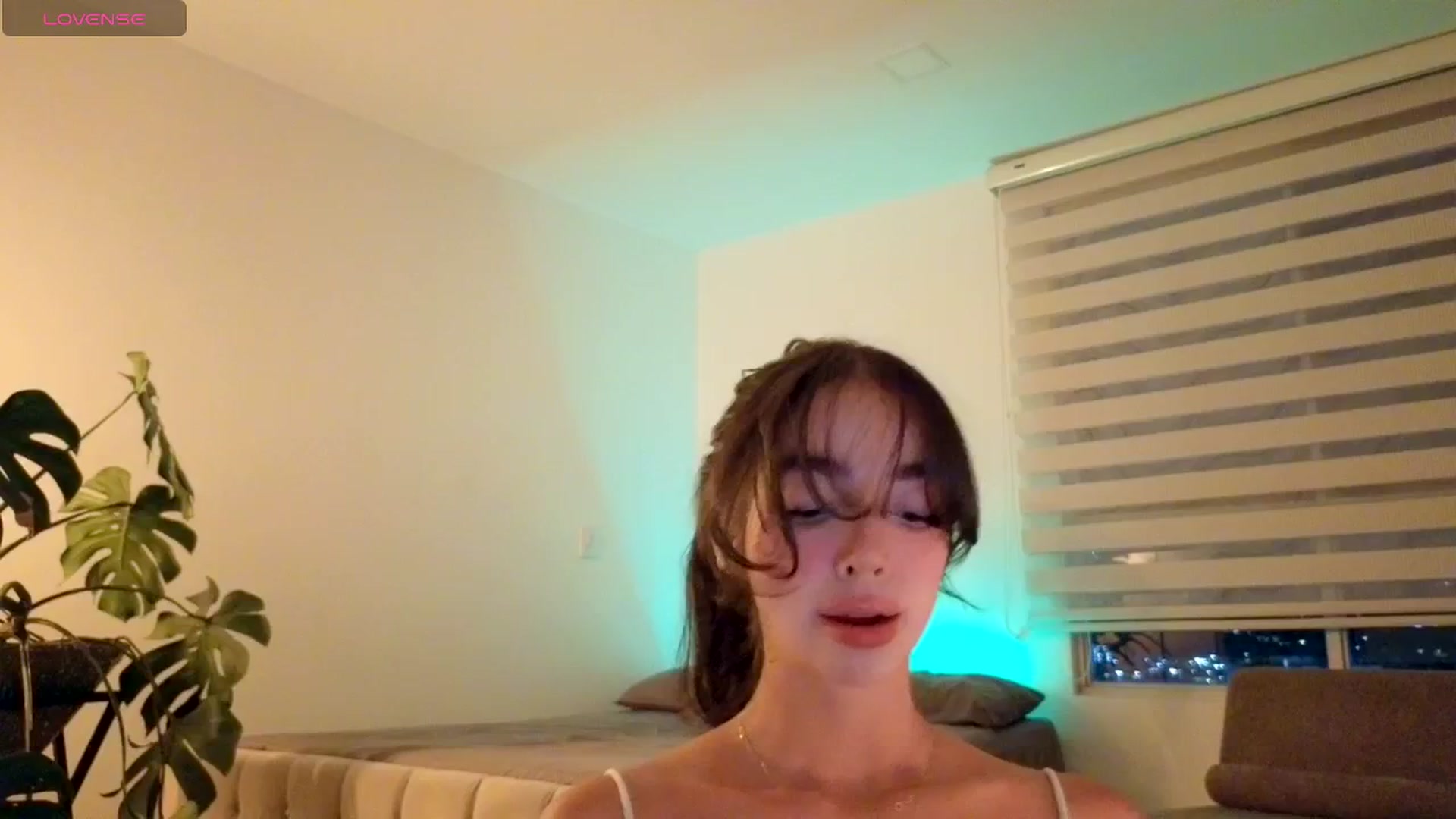 Gallery image thumbnail from SinyMoore's myfreecams stream on, 04/22/2026, 03:47 image 4 of 20