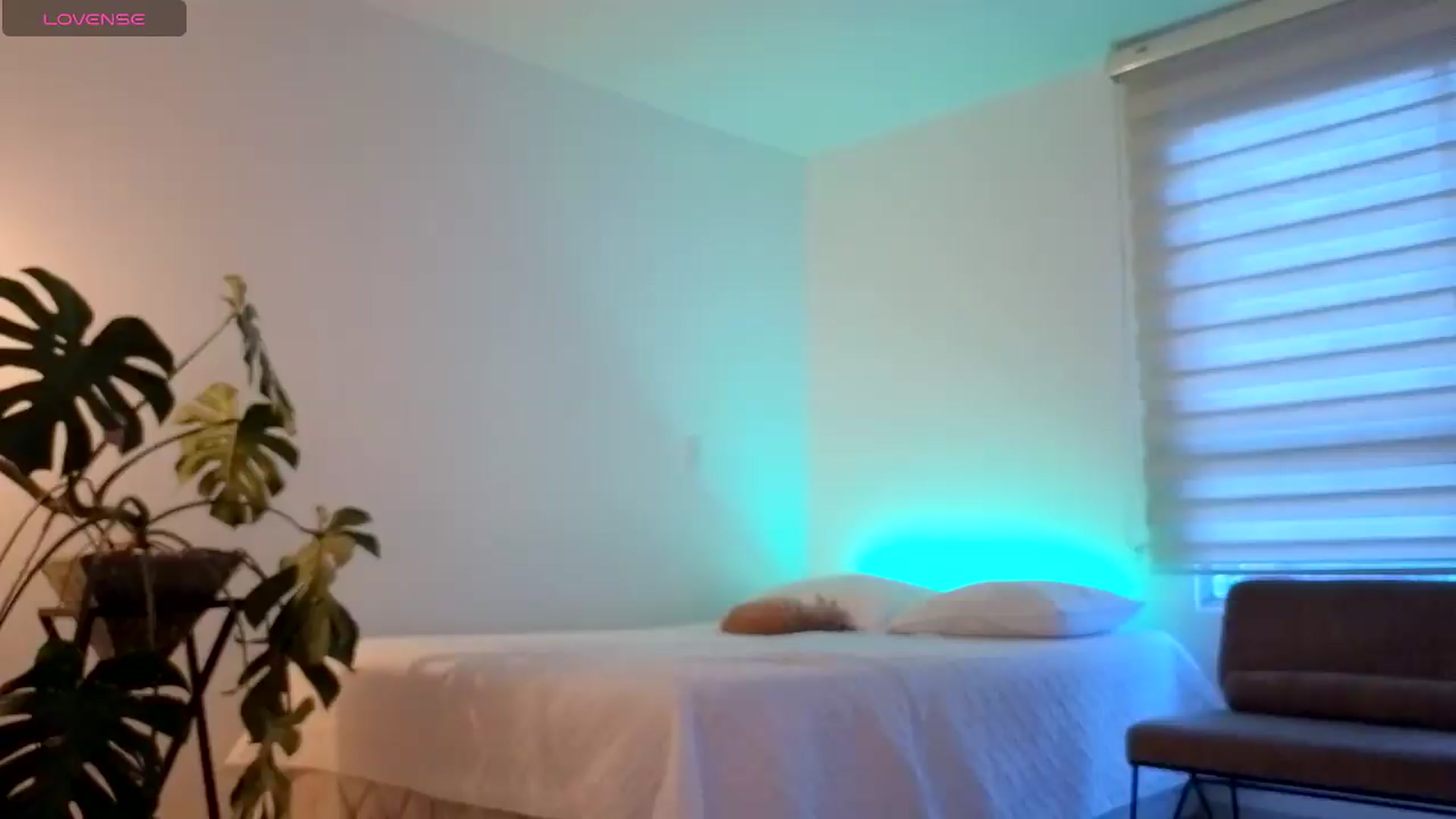 Gallery image thumbnail from SinyMoore's myfreecams stream on, 05/14/2026, 24:01 image 6 of 20