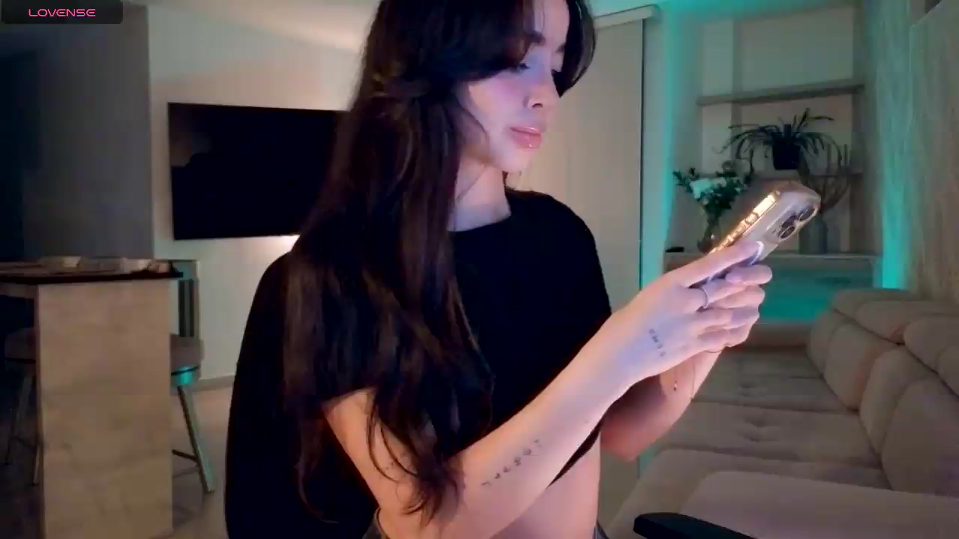 Gallery image thumbnail from SinyMoore's myfreecams stream on, 05/21/2026, 02:36 image 20 of 20