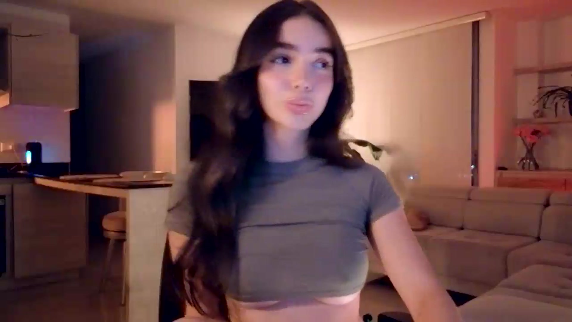 Gallery image thumbnail from SinyMoore's myfreecams stream on, 06/04/2026, 03:03 image 12 of 20