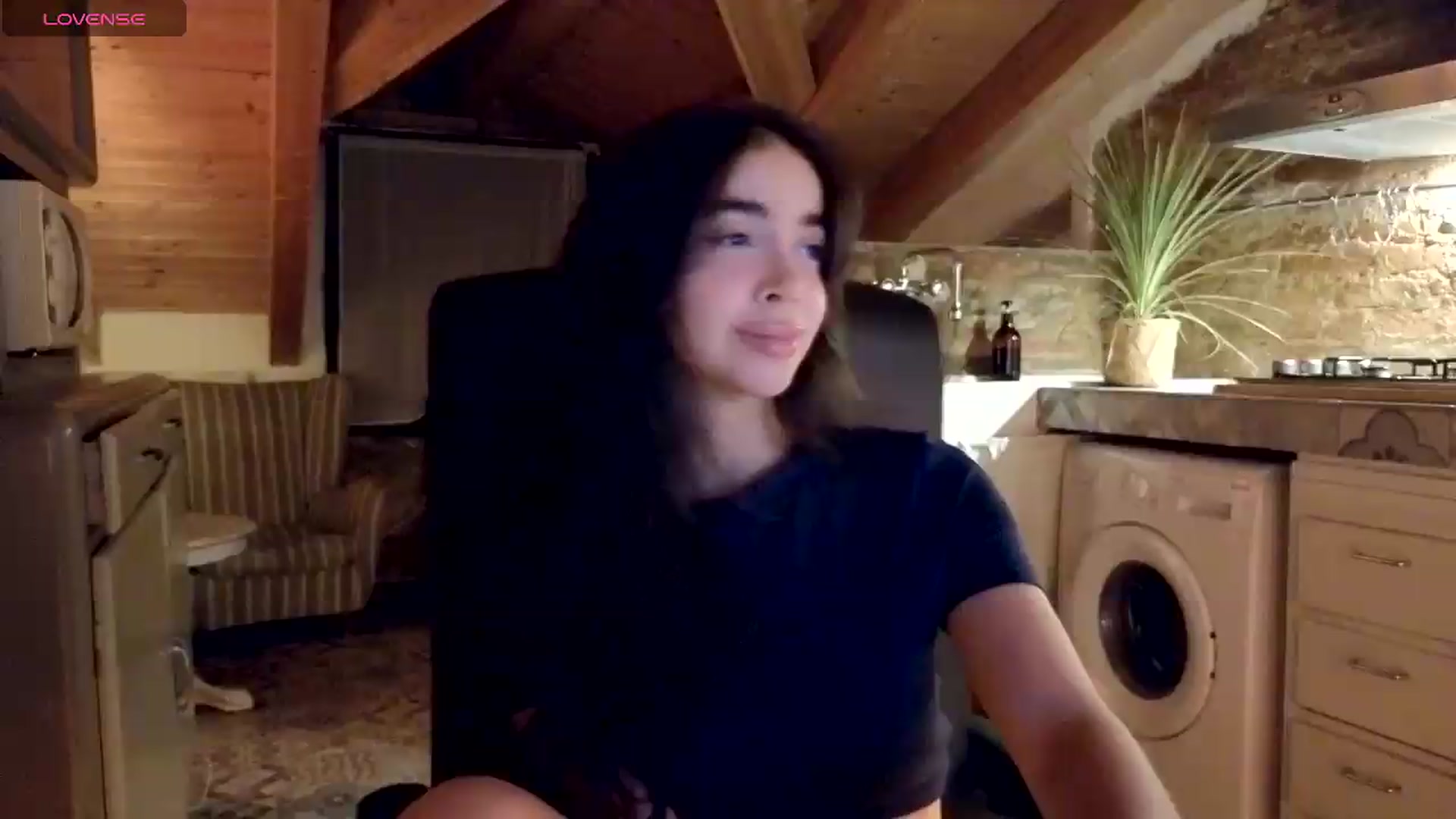 Gallery image thumbnail from SinyMoore's myfreecams stream on, 07/17/2026, 01:01 image 6 of 20