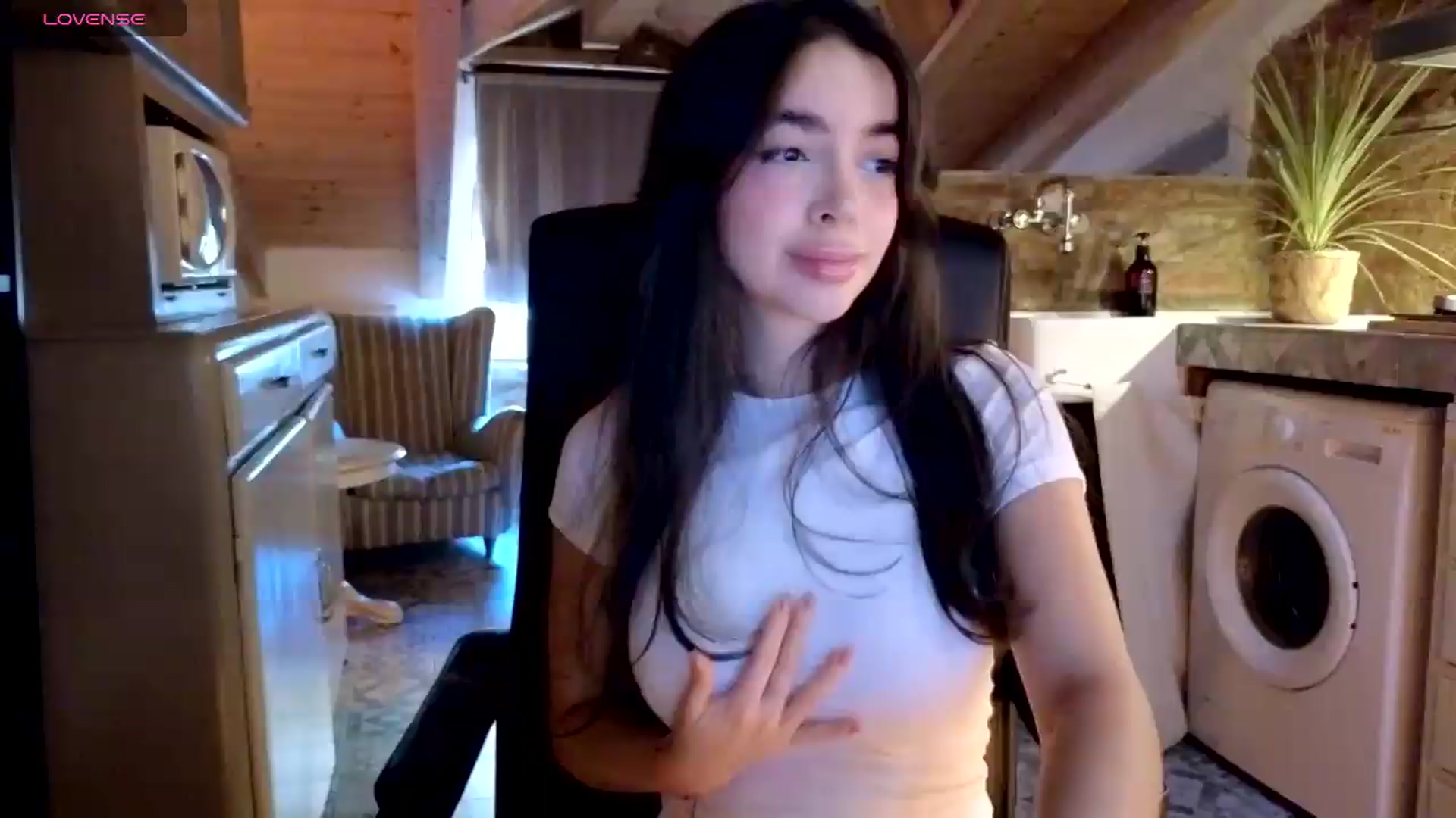 Gallery image thumbnail from SinyMoore's myfreecams stream on, 07/20/2026, 06:05 image 11 of 20