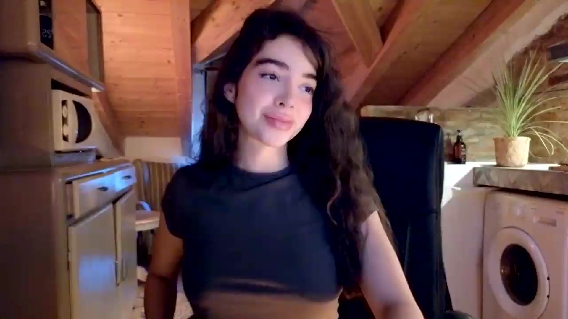 Gallery image thumbnail from SinyMoore's myfreecams stream on, 07/27/2026, 05:09 image 1 of 20