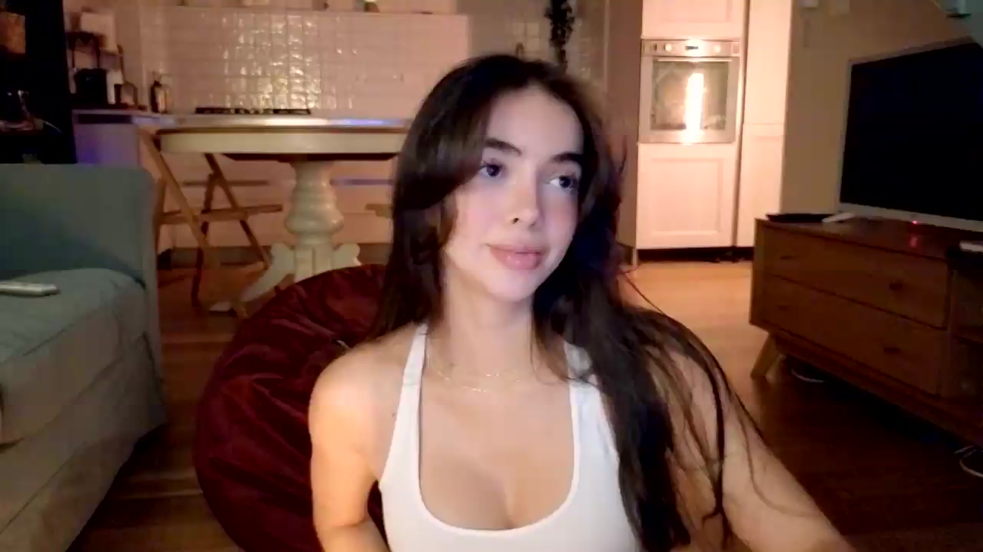 Gallery image thumbnail from SinyMoore's myfreecams stream on, 08/04/2026, 06:27 image 1 of 20