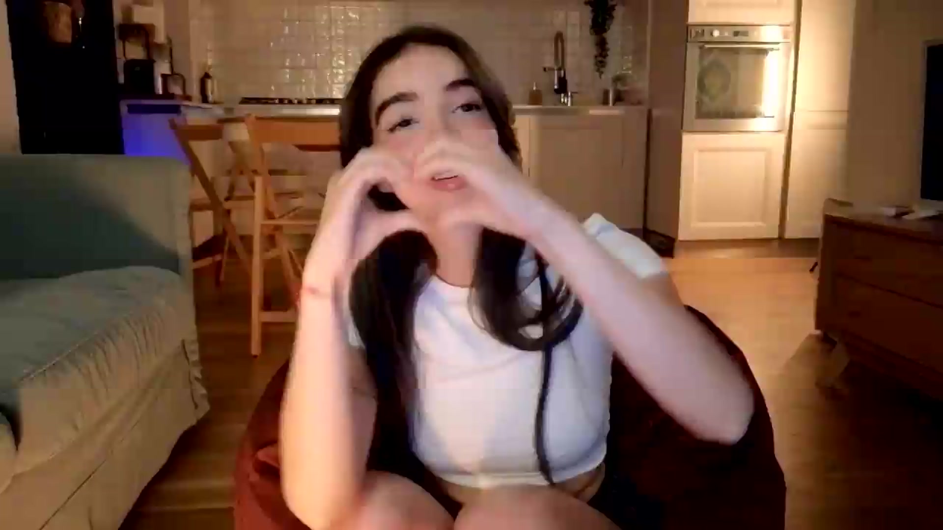 Gallery image thumbnail from SinyMoore's myfreecams stream on, 08/14/2026, 06:26 image 16 of 20