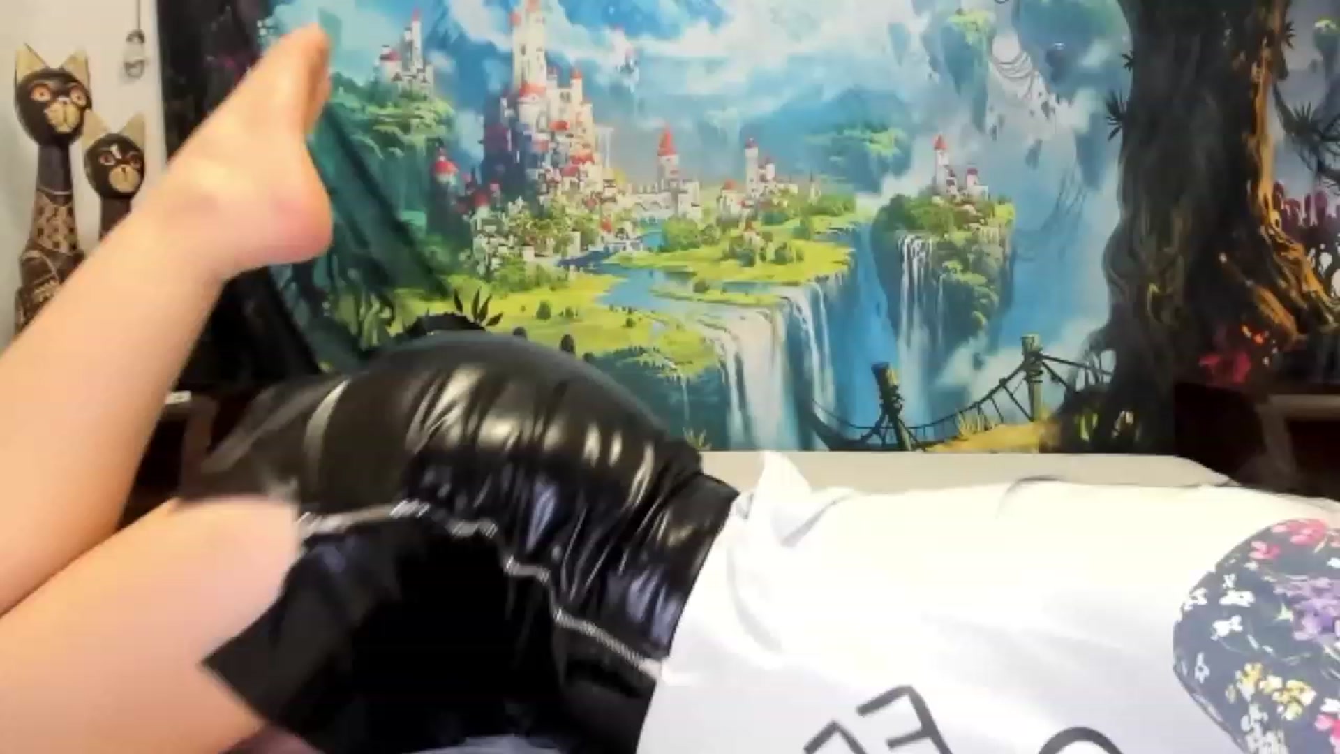 Gallery image thumbnail from SiouxPrincess's myfreecams stream on, 03/15/2023, 21:05 image 5 of 20