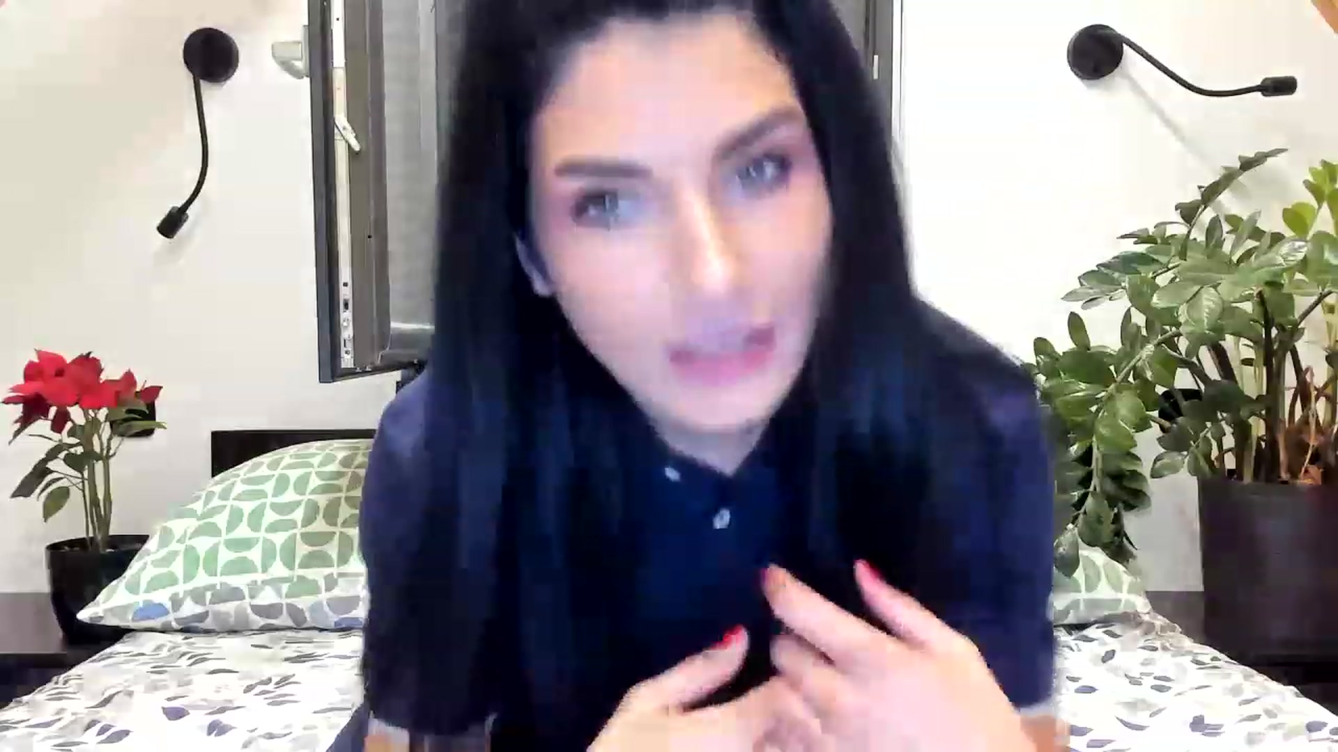 Gallery image thumbnail from SiouxPrincess's myfreecams stream on, 04/01/2023, 19:47 image 4 of 20