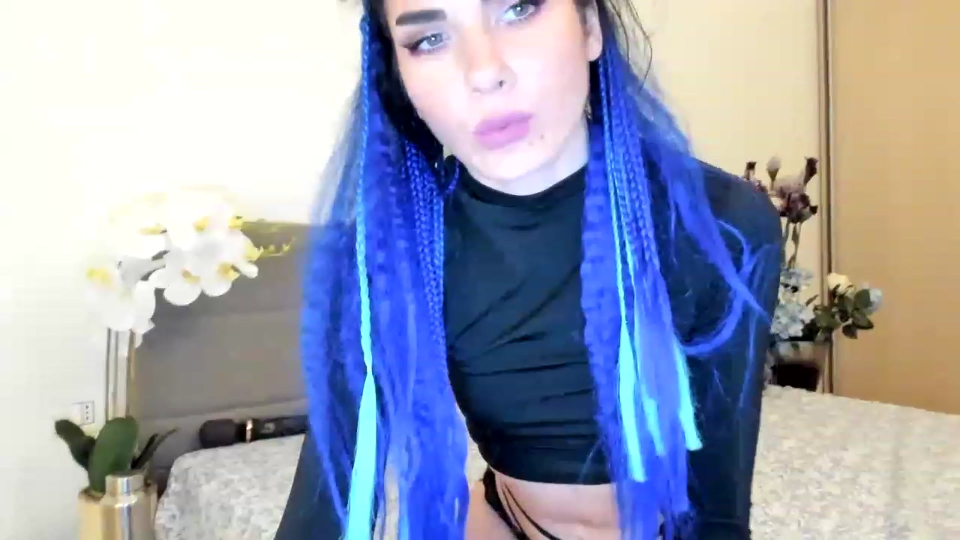 Gallery image thumbnail from SiouxPrincess's myfreecams stream on, 04/14/2023, 22:22 image 2 of 20