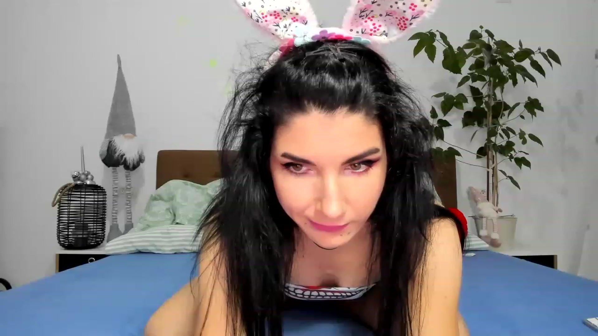 Gallery image thumbnail from SiouxPrincess's myfreecams stream on, 05/07/2023, 23:06 image 18 of 20
