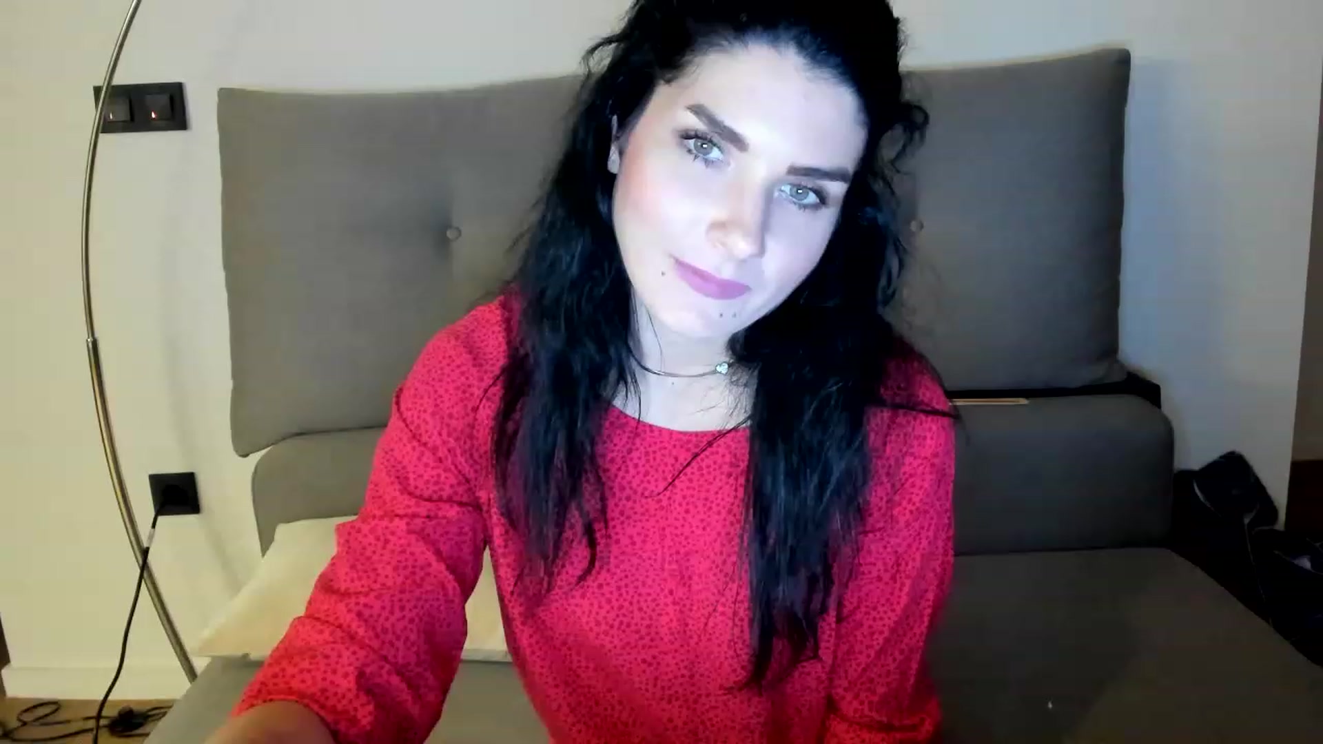 Gallery image thumbnail from SiouxPrincess's myfreecams stream on, 05/13/2023, 21:36 image 8 of 20