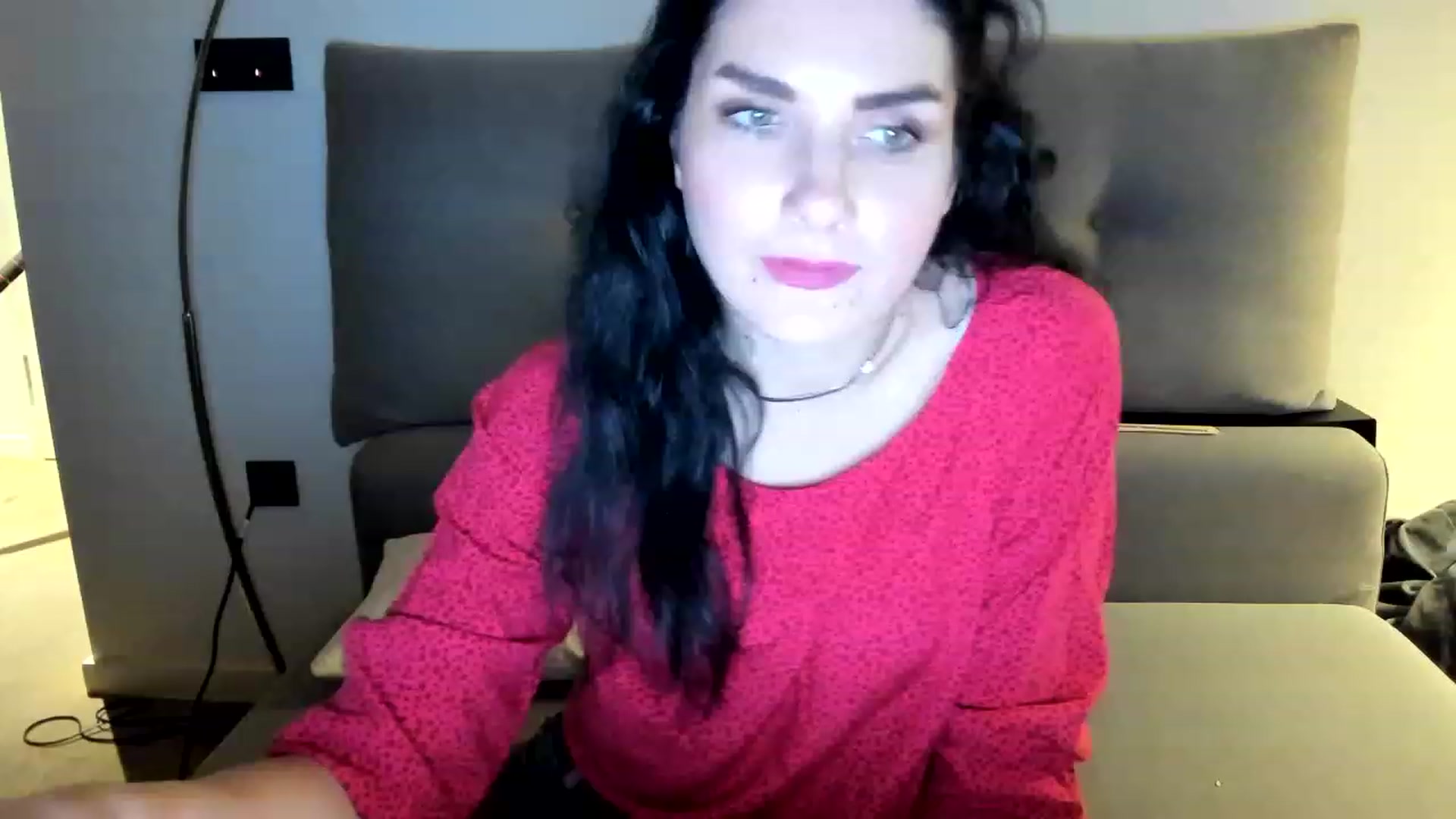 Gallery image thumbnail from SiouxPrincess's myfreecams stream on, 05/13/2023, 21:36 image 14 of 20