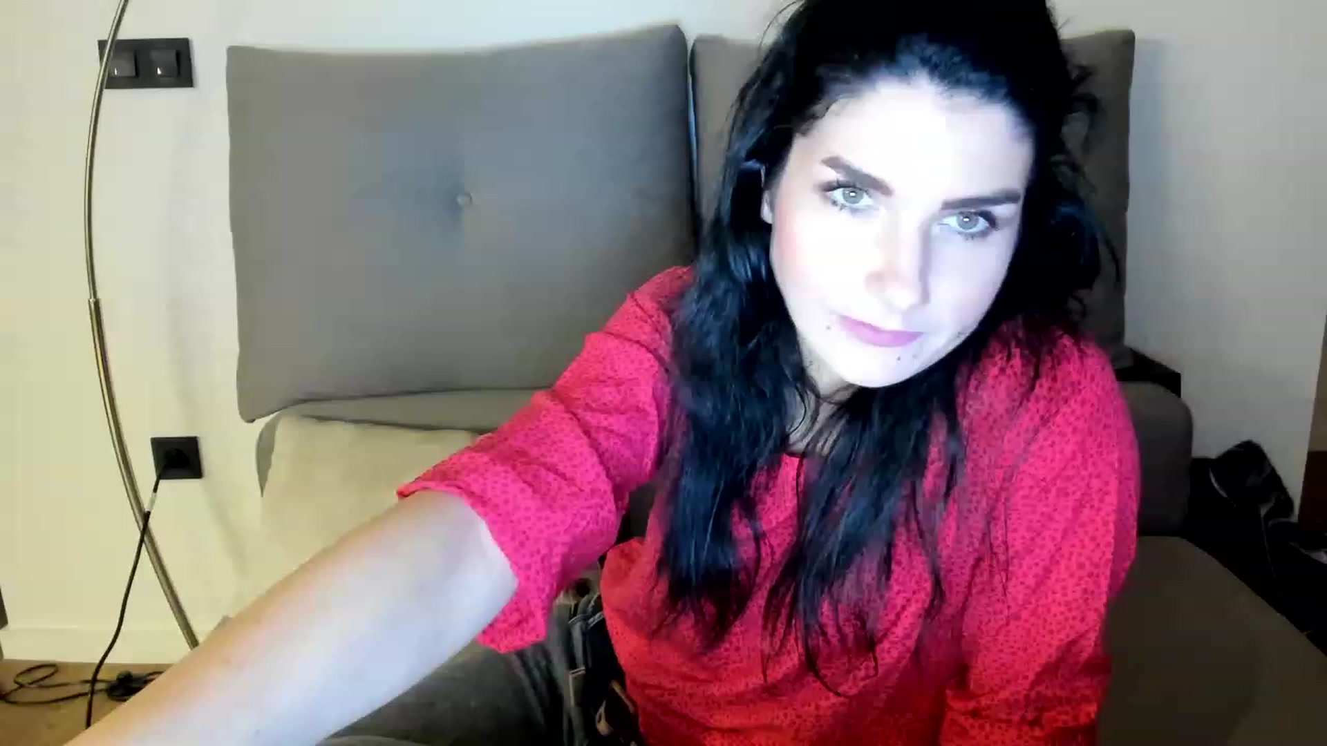 Gallery image thumbnail from SiouxPrincess's myfreecams stream on, 05/13/2023, 21:36 image 3 of 20