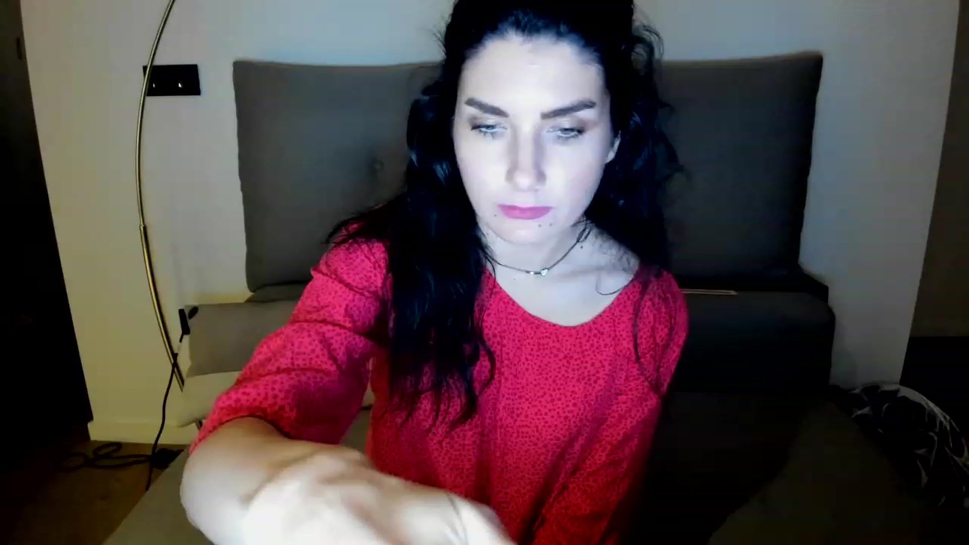 Gallery image thumbnail from SiouxPrincess's myfreecams stream on, 05/13/2023, 23:04 image 5 of 20