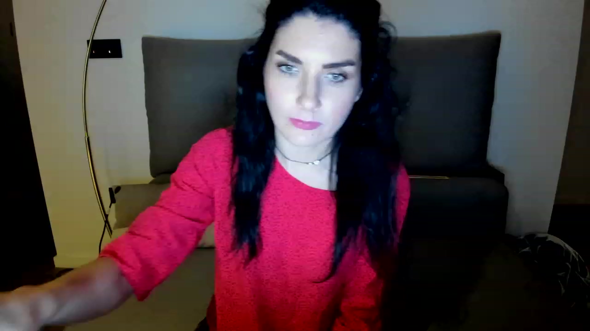 Gallery image thumbnail from SiouxPrincess's myfreecams stream on, 05/13/2023, 23:04 image 7 of 20