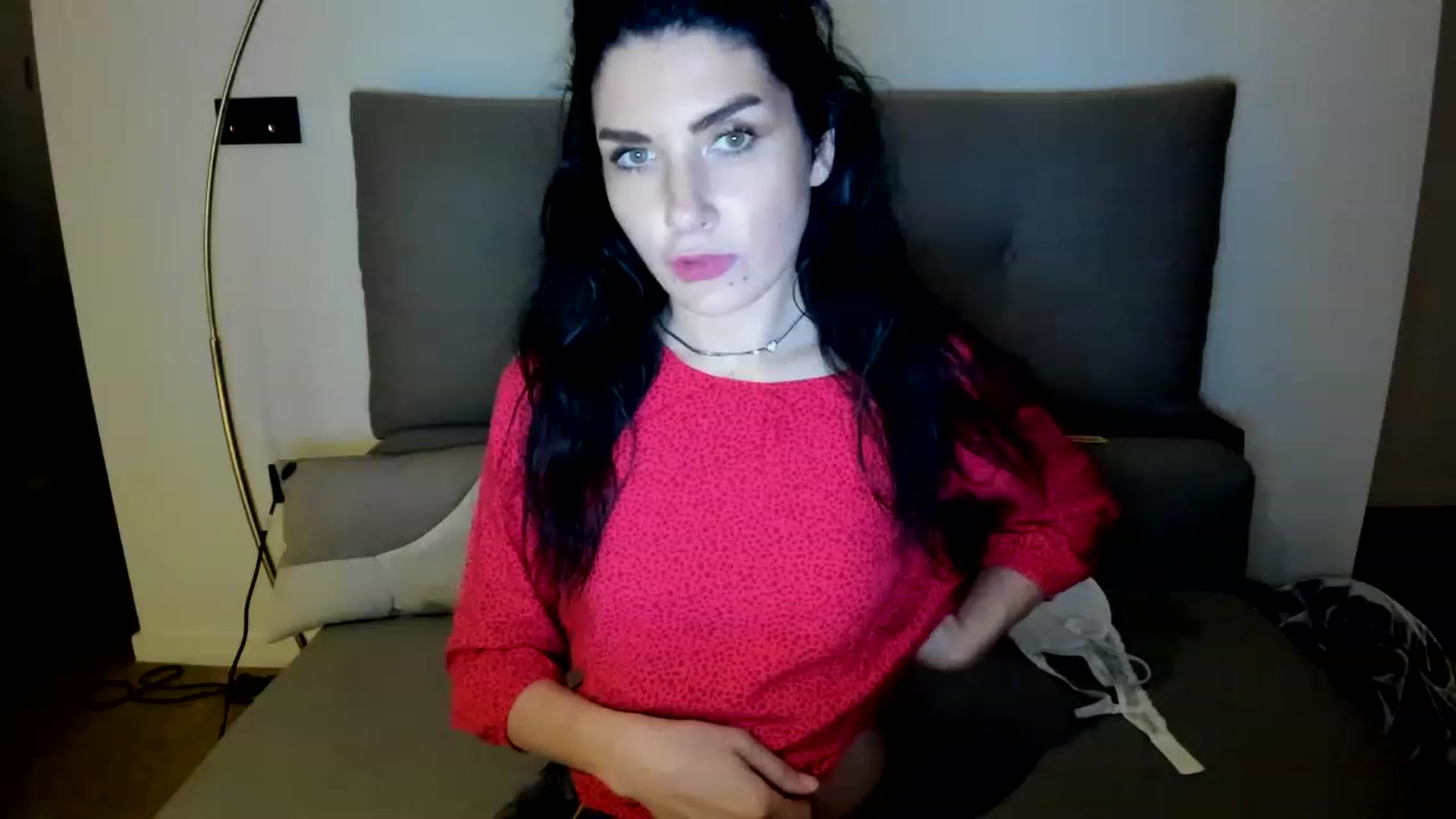 Gallery image thumbnail from SiouxPrincess's myfreecams stream on, 05/13/2023, 23:04 image 18 of 20