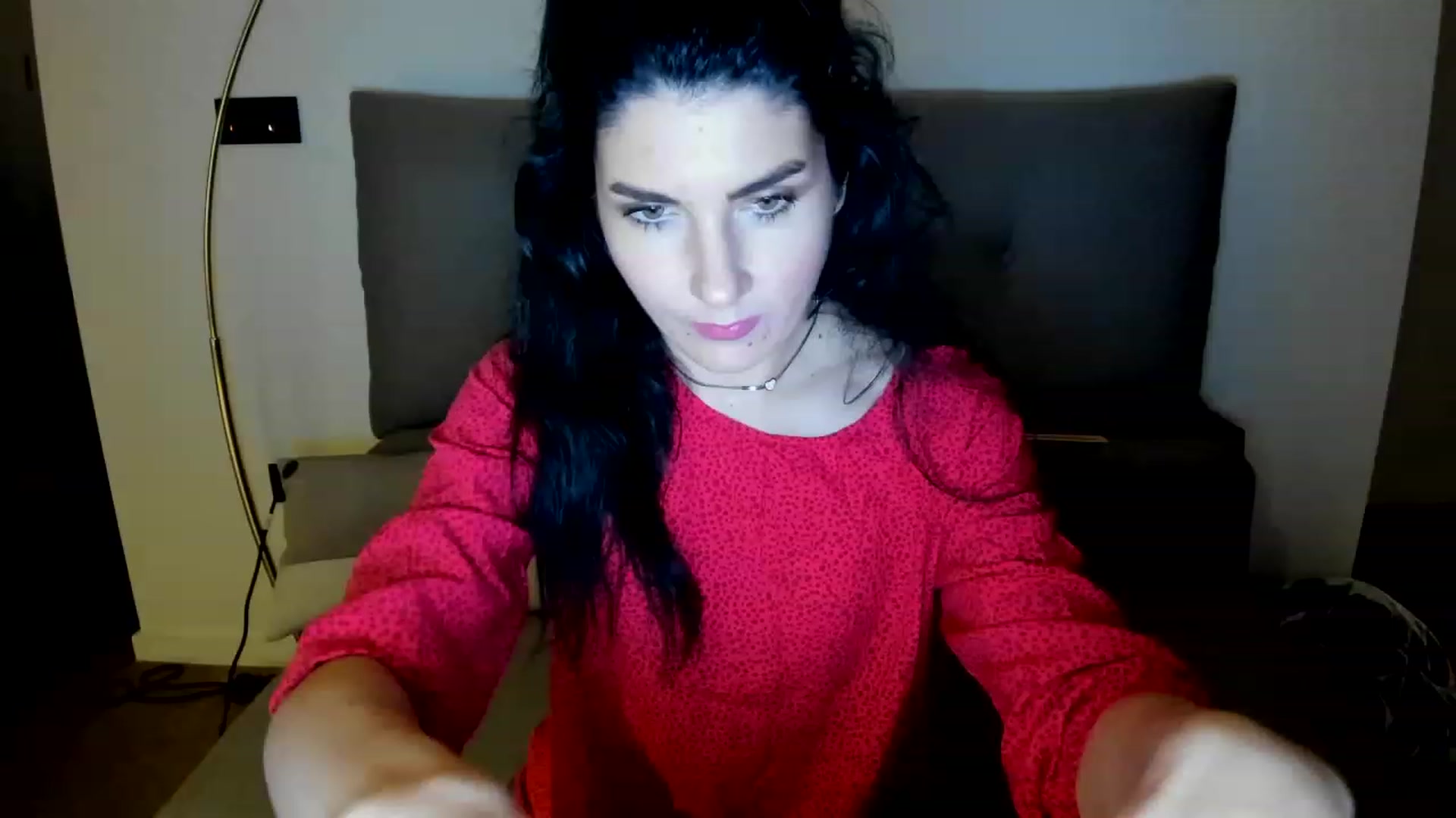 Gallery image thumbnail from SiouxPrincess's myfreecams stream on, 05/13/2023, 23:04 image 2 of 20