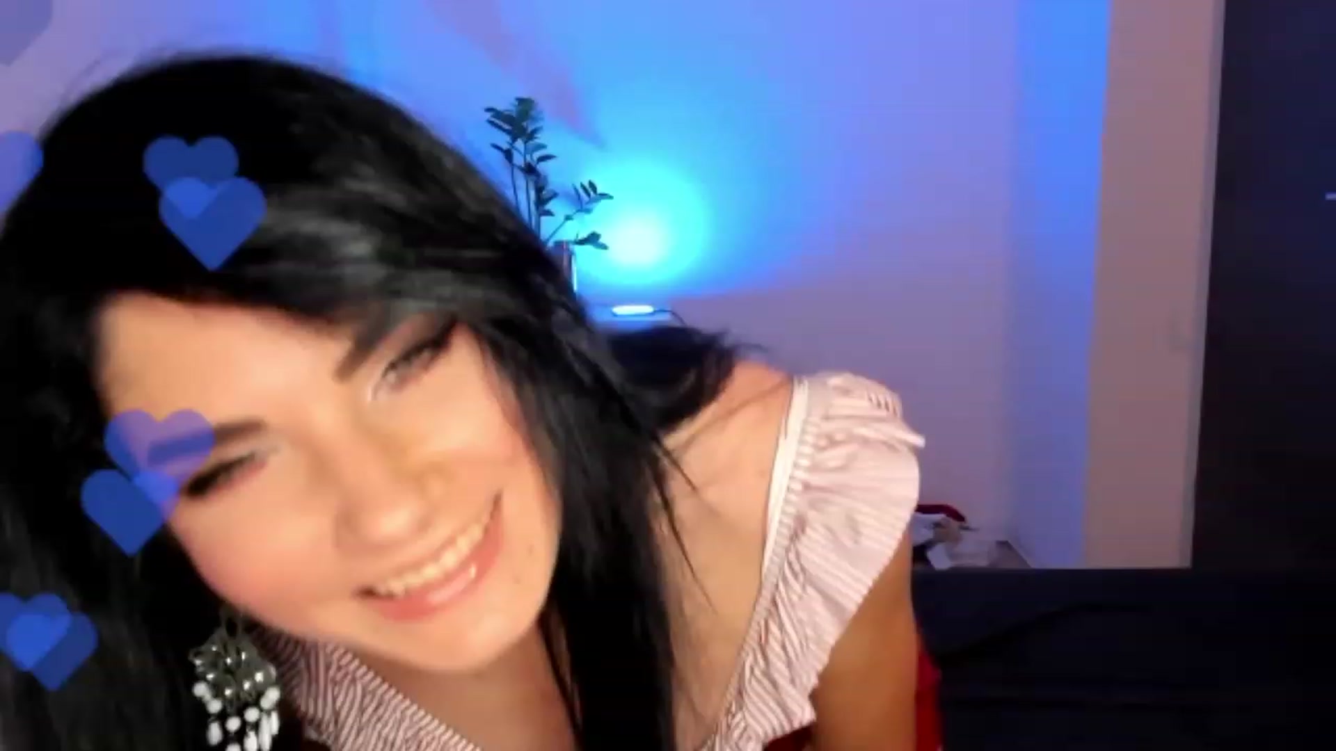 Gallery image thumbnail from SiouxPrincess's myfreecams stream on, 05/20/2023, 19:17 image 10 of 20