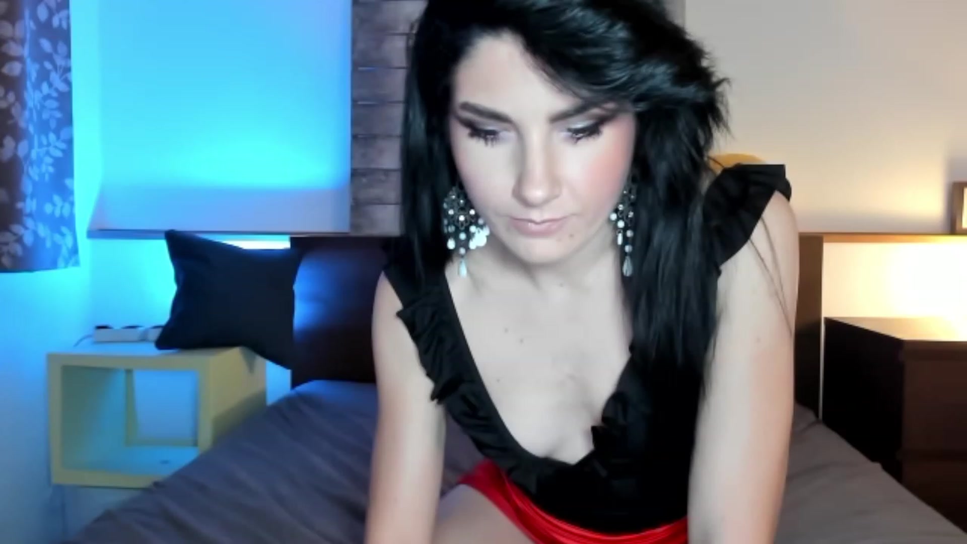 Gallery image thumbnail from SiouxPrincess's myfreecams stream on, 05/23/2023, 23:14 image 3 of 20