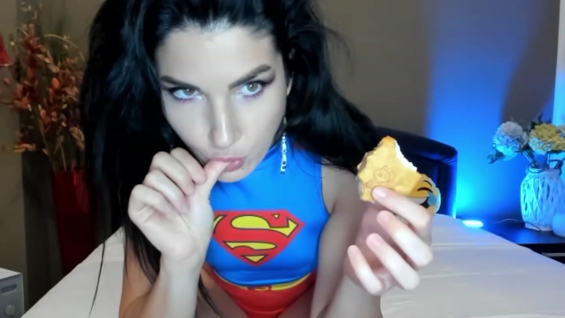 Gallery image thumbnail from SiouxPrincess's myfreecams stream on, 05/30/2023, 22:20 image 7 of 20