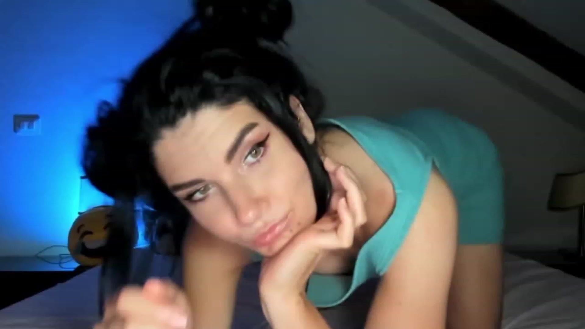 Gallery image thumbnail from SiouxPrincess's myfreecams stream on, 06/06/2023, 23:08 image 19 of 20