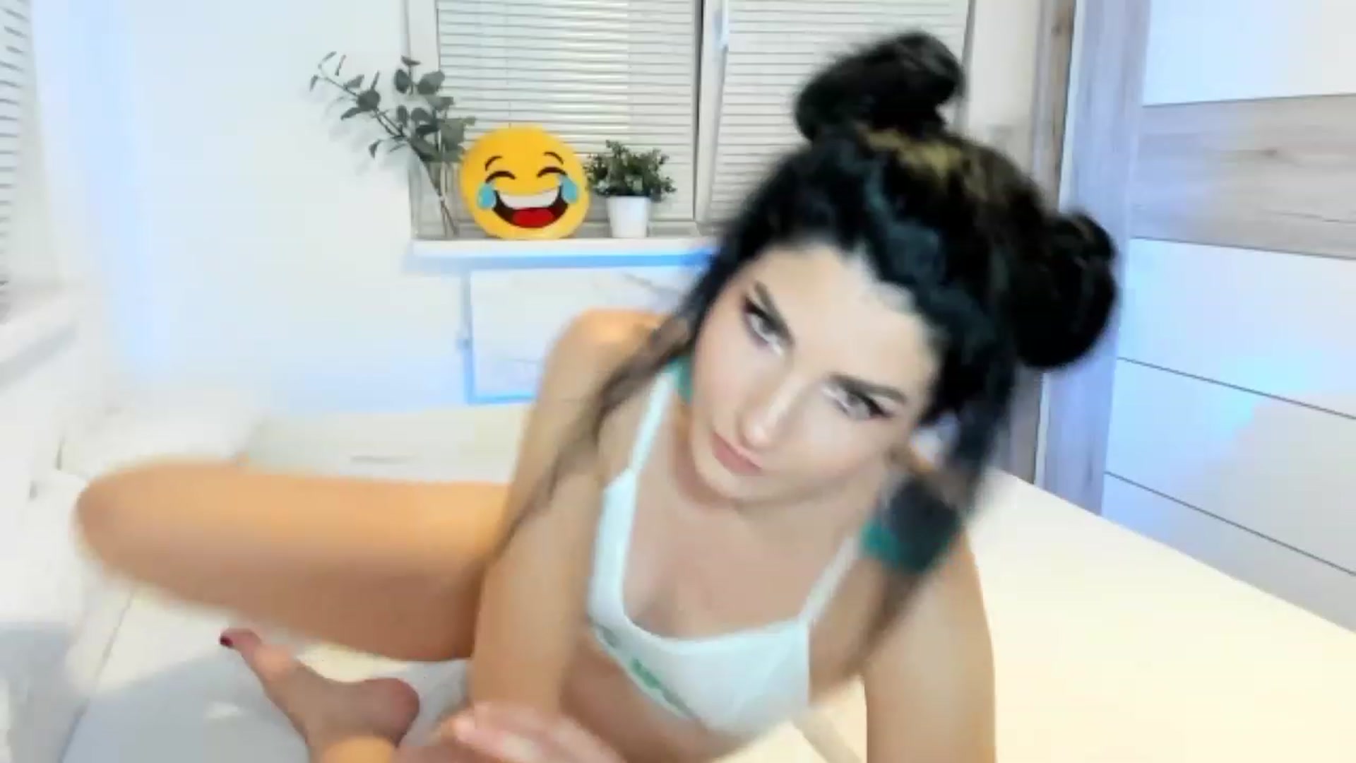 Gallery image thumbnail from SiouxPrincess's myfreecams stream on, 06/21/2023, 01:09 image 9 of 20