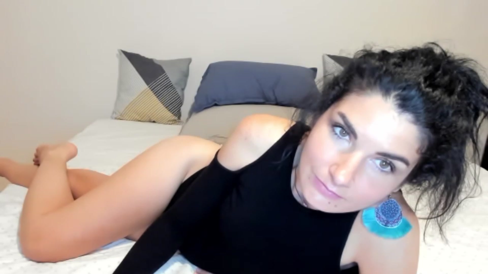 Gallery image thumbnail from SiouxPrincess's myfreecams stream on, 08/15/2023, 24:10 image 8 of 20