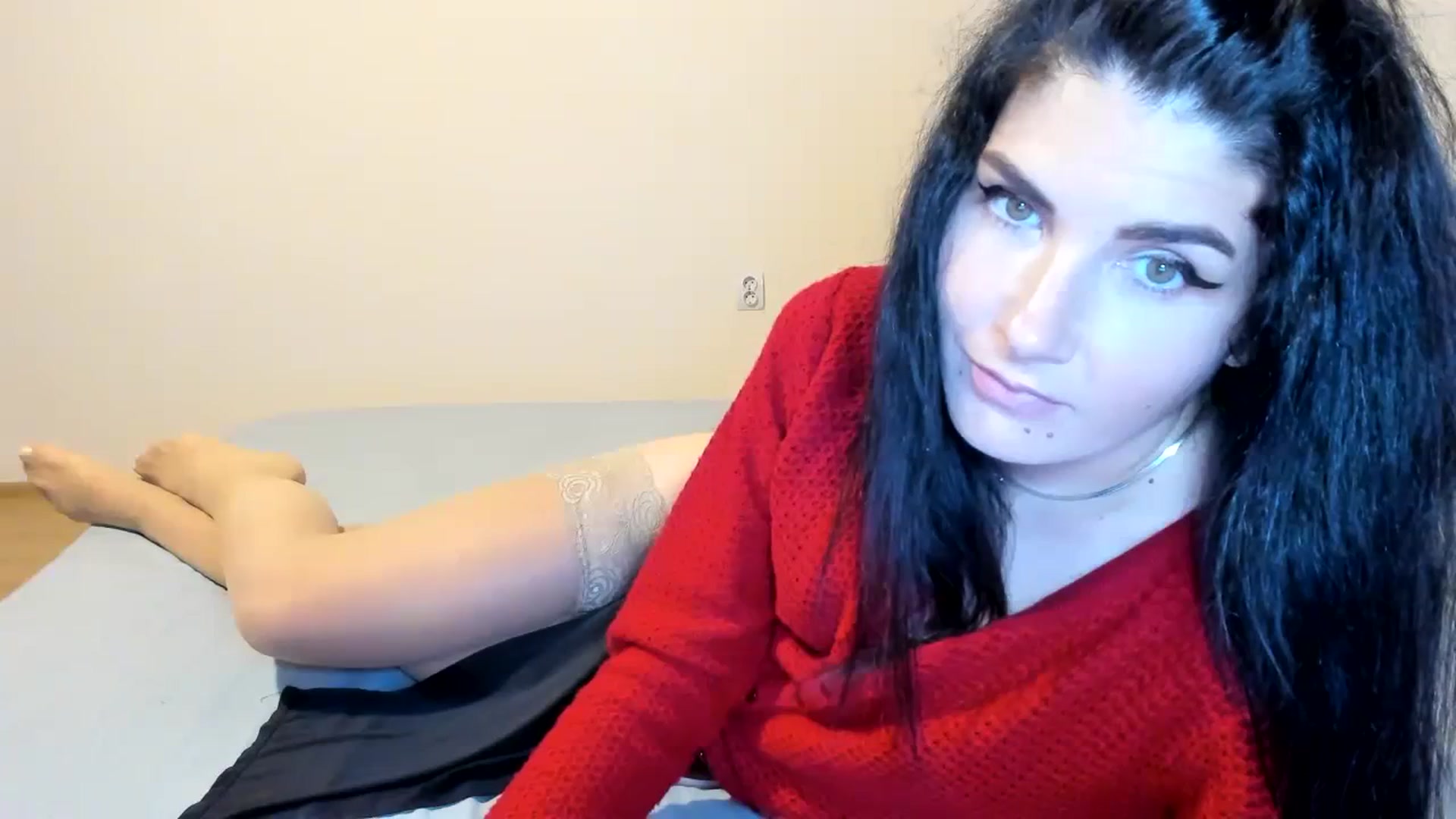 Gallery image thumbnail from SiouxPrincess's myfreecams stream on, 09/07/2023, 01:06 image 12 of 20