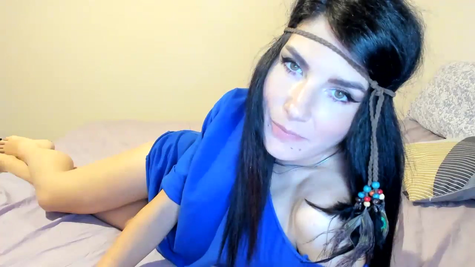 Gallery image thumbnail from SiouxPrincess's myfreecams stream on, 09/17/2023, 01:25 image 18 of 20